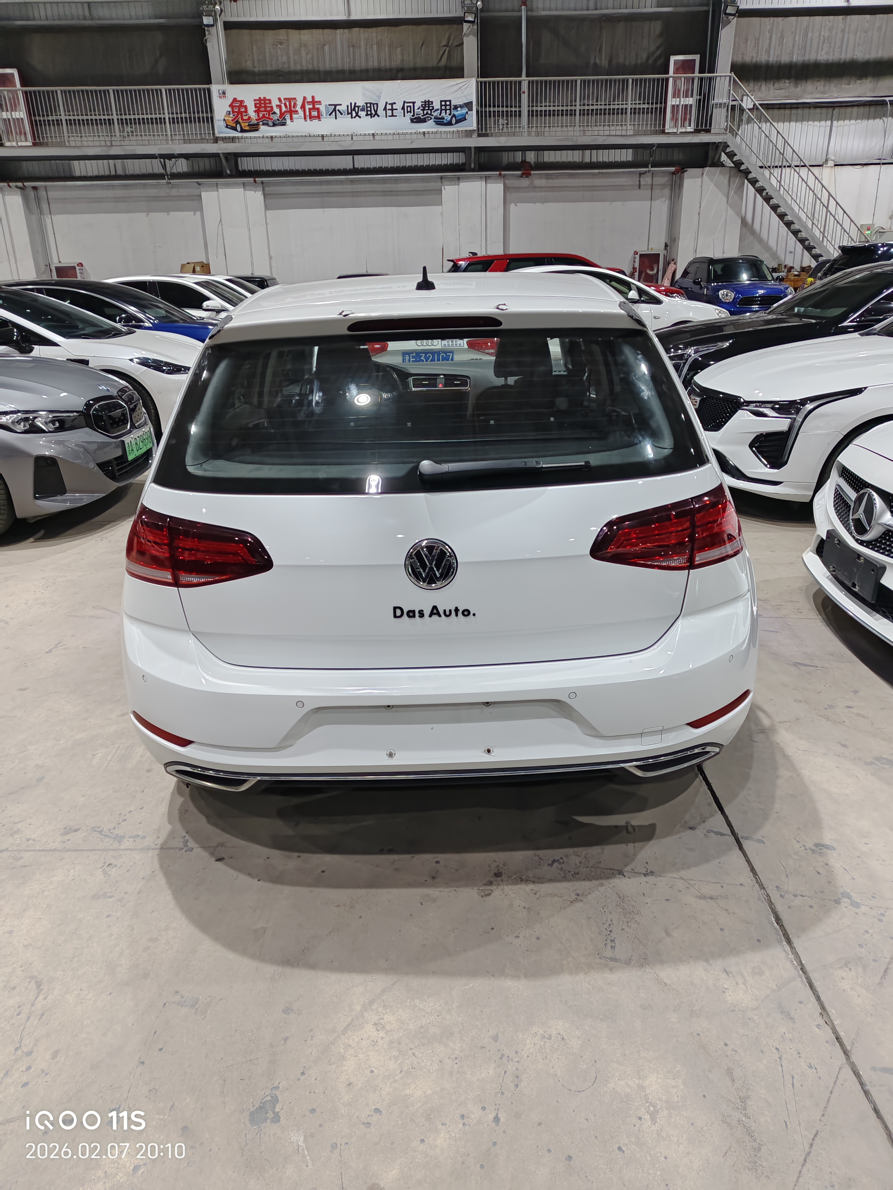 Volkswagen Golf 2019 car image #7