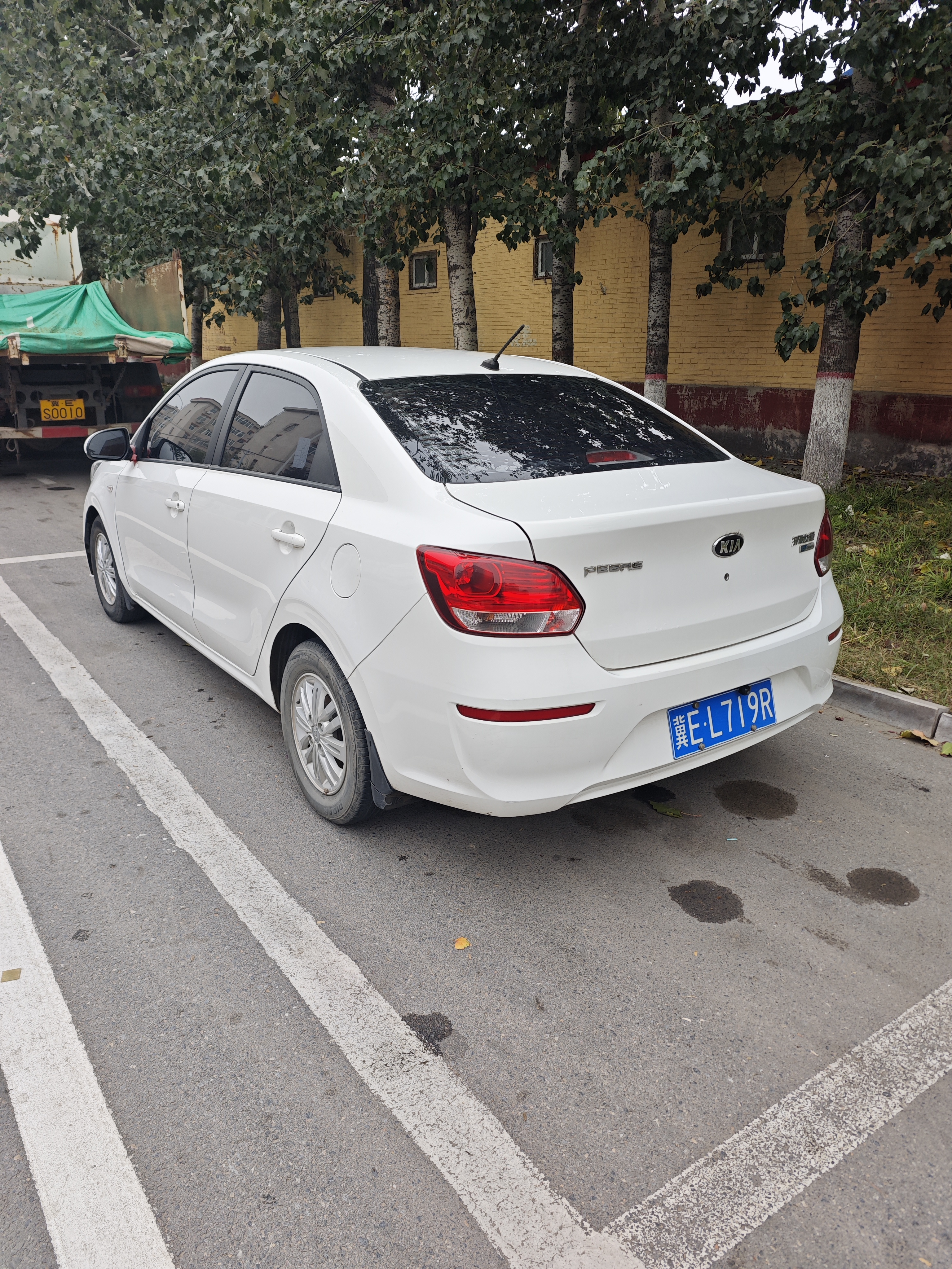 Kia 2019 car image #7