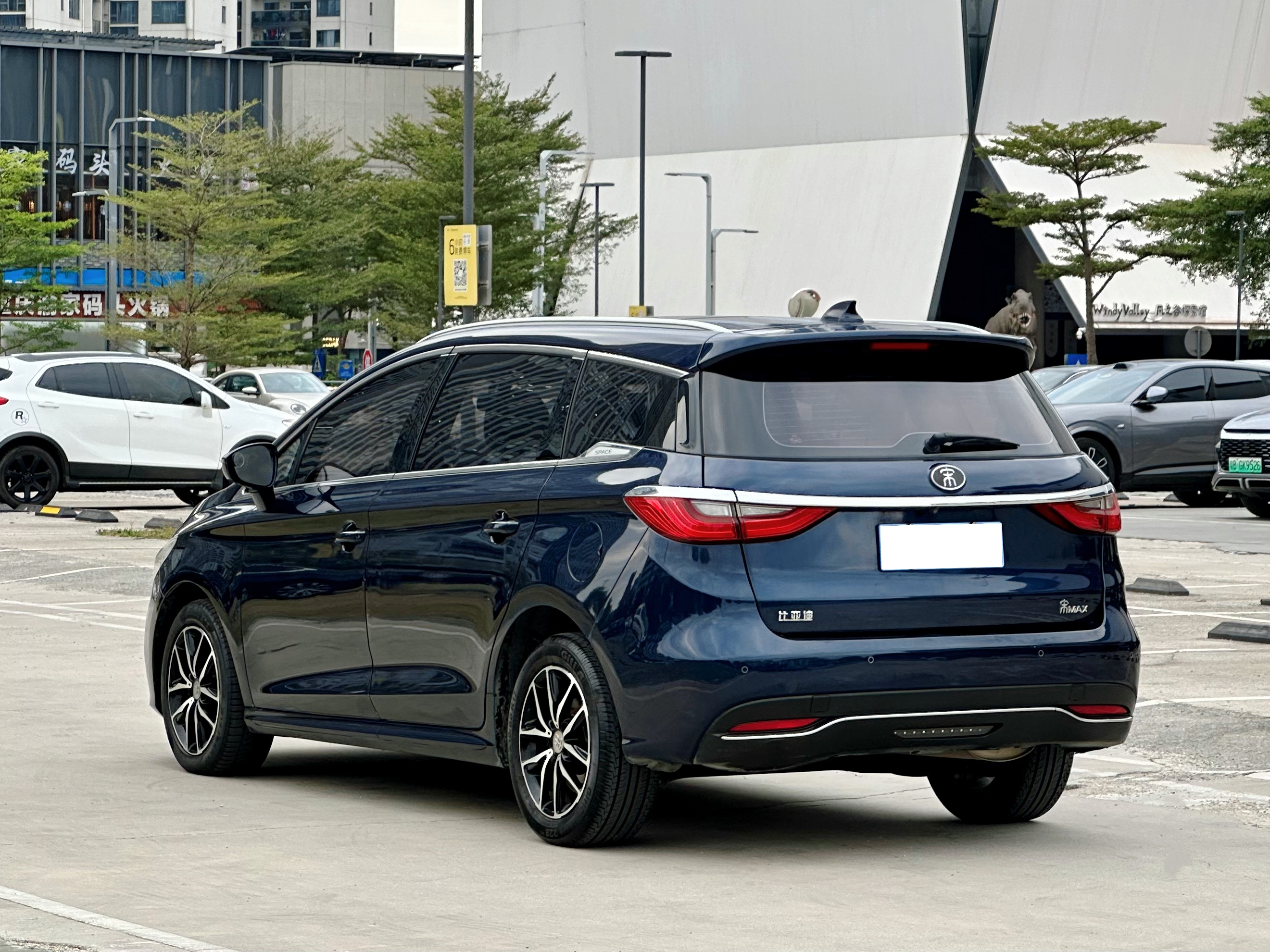 BYD Song MAX 2018 car image #7
