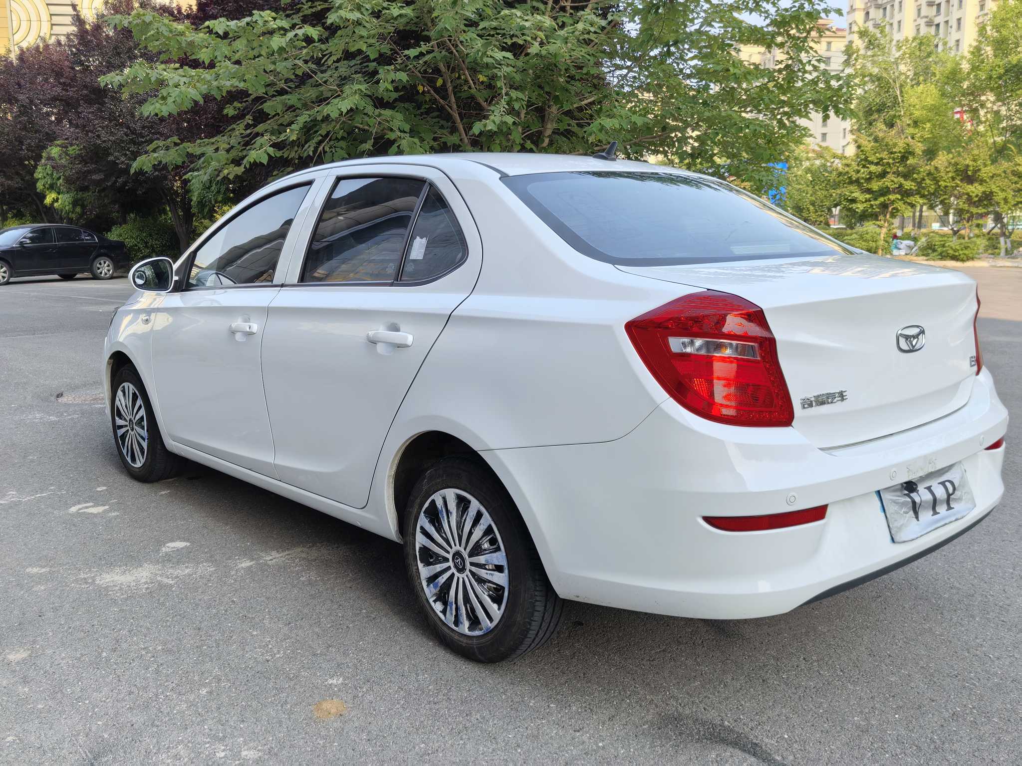 Kaiyi E3 2018 #7 Kaiyi E3 2018 car image #7