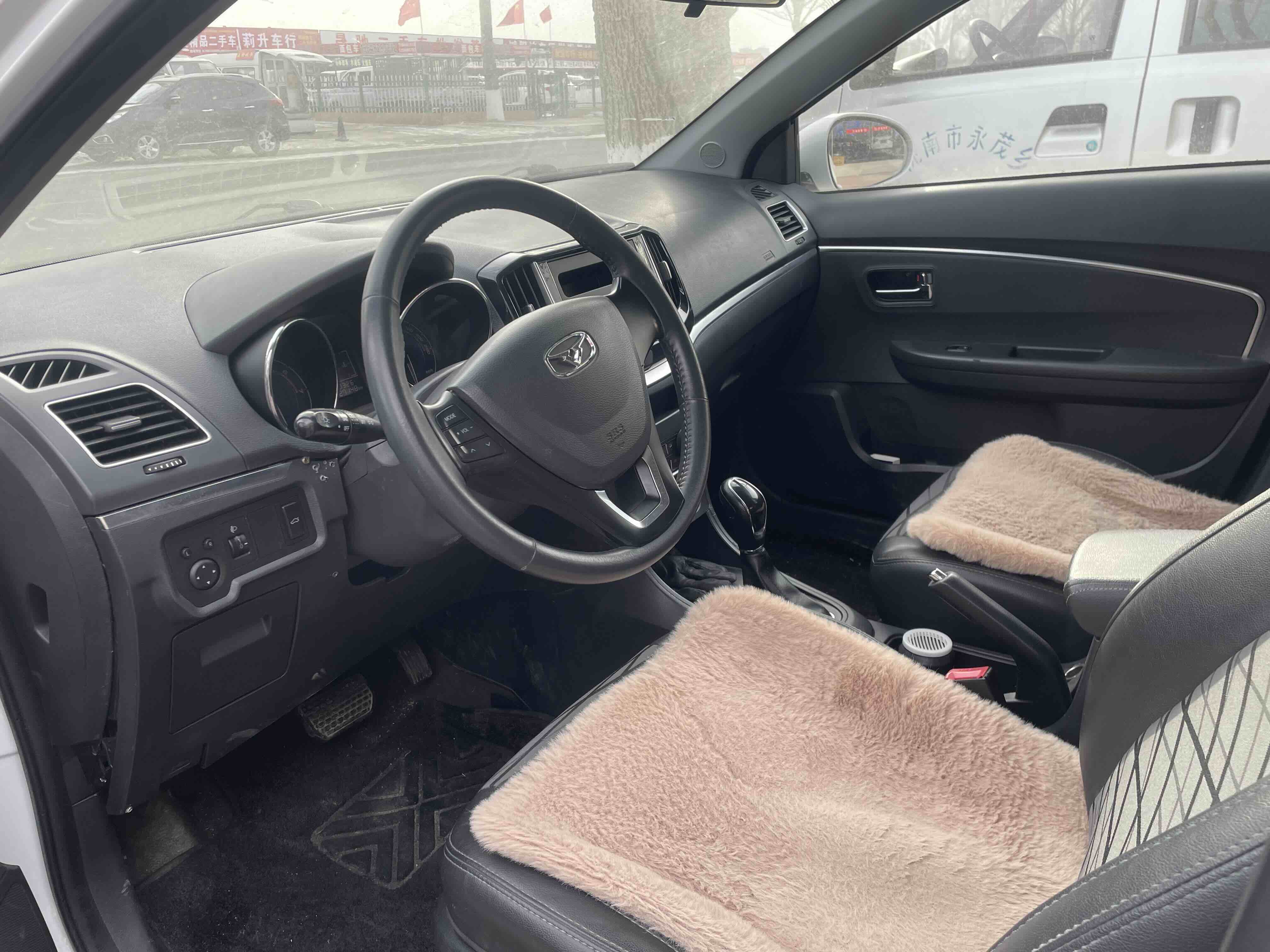 Kaiyi E3 2018 image de voiture #7