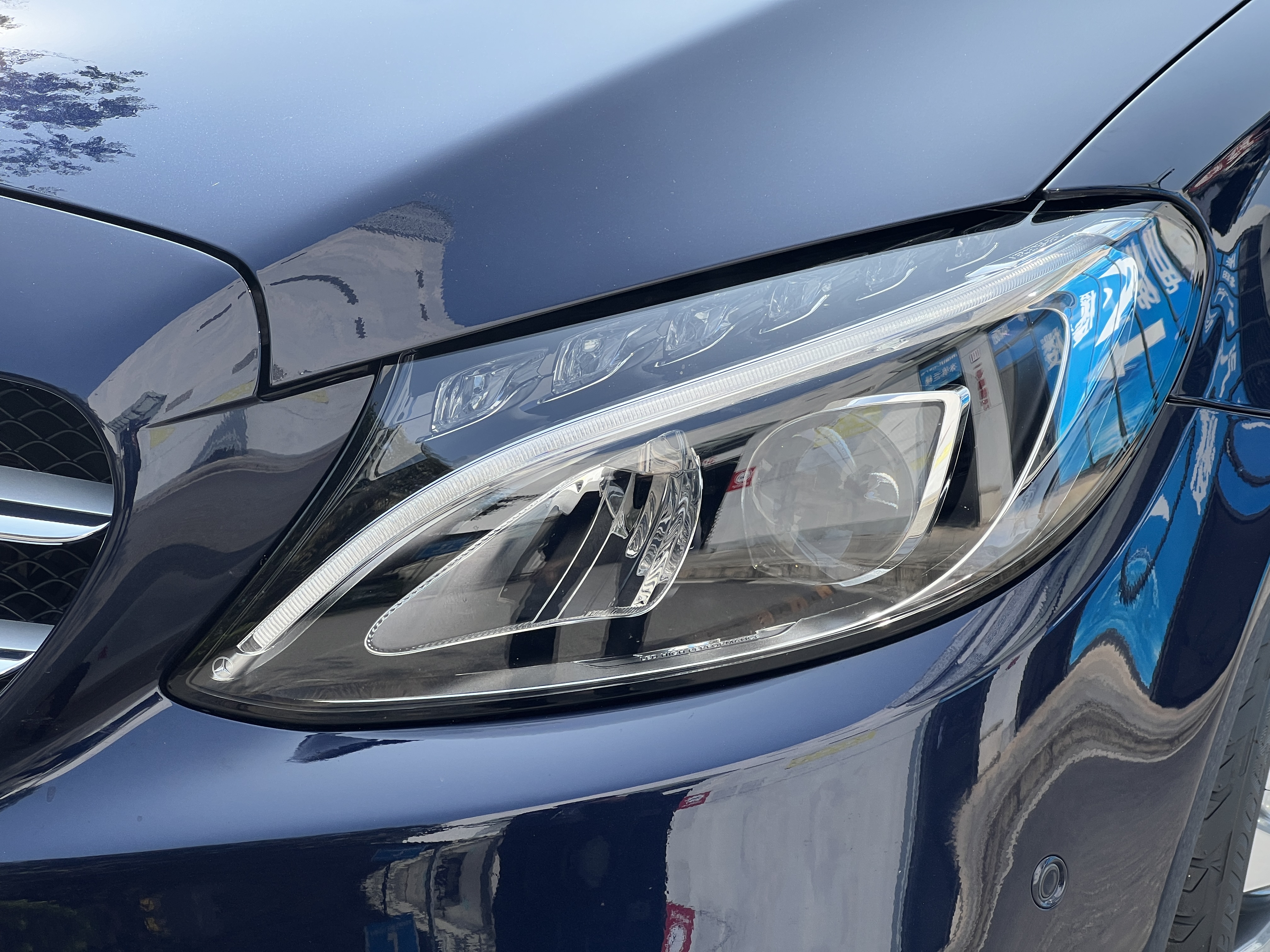 Mercedes-Benz C Class 2018 car image #7