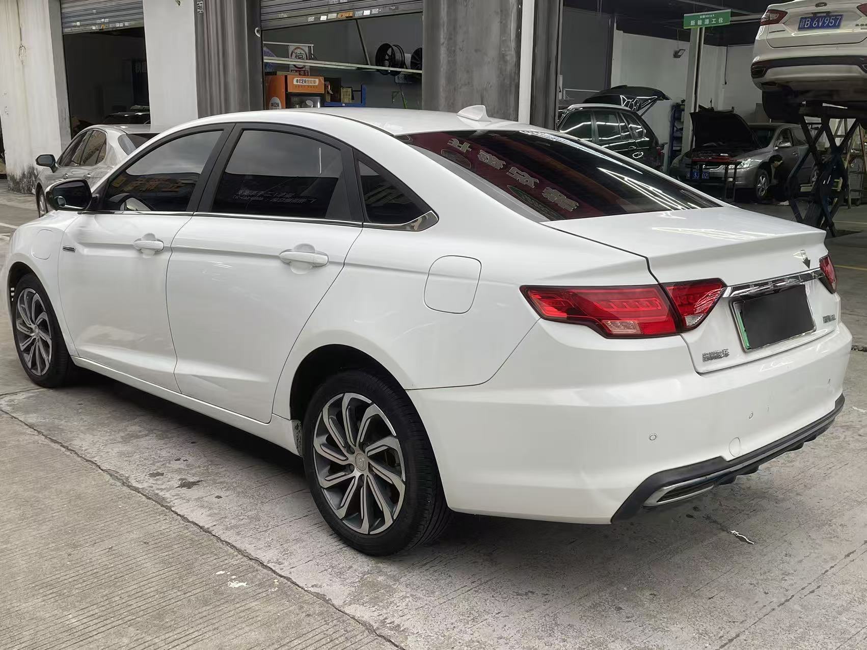 GEELY Emgrand New Energy 2020 car image #7