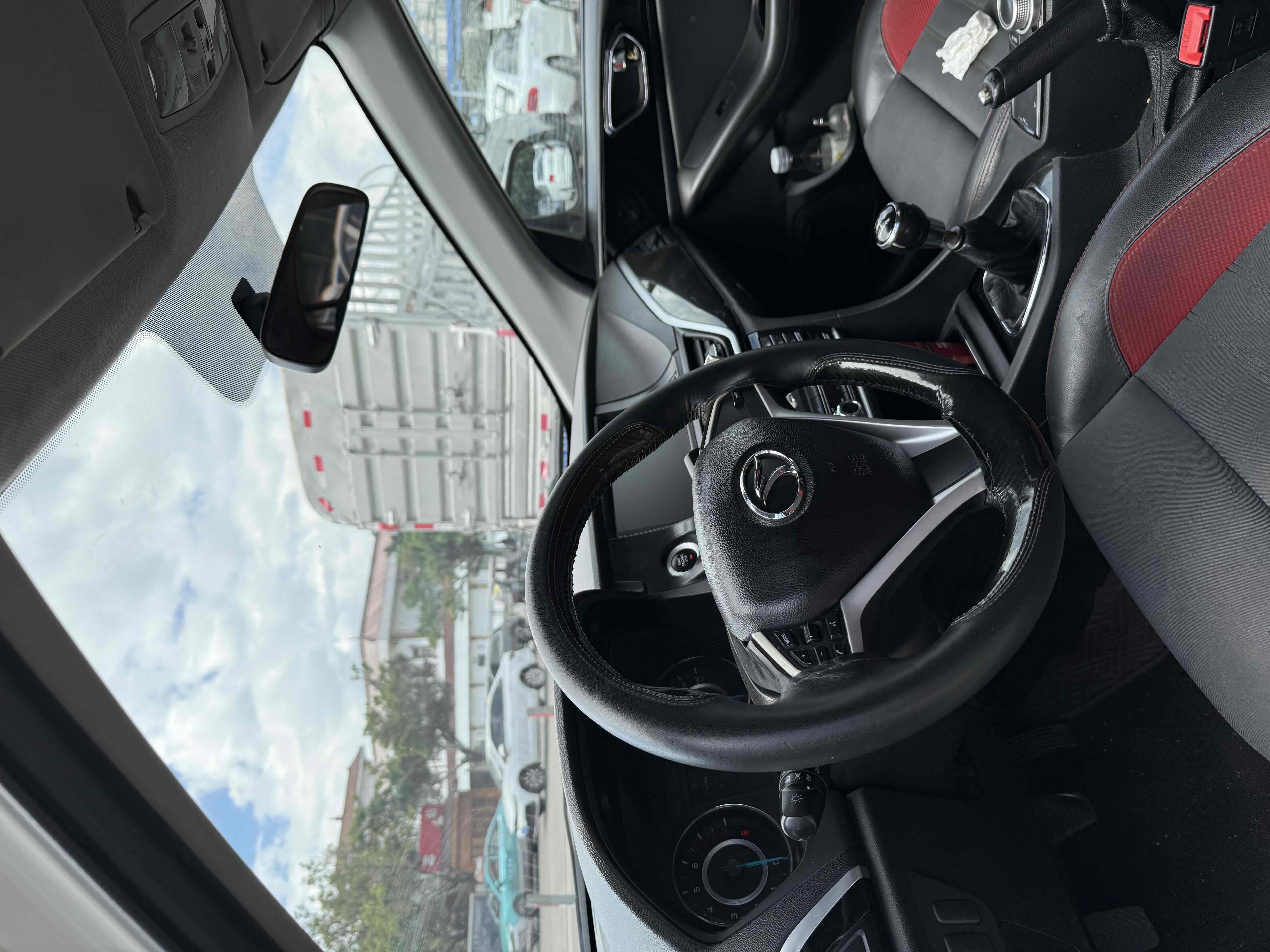 Soueast V5 Lingzhi 2016 car image #7