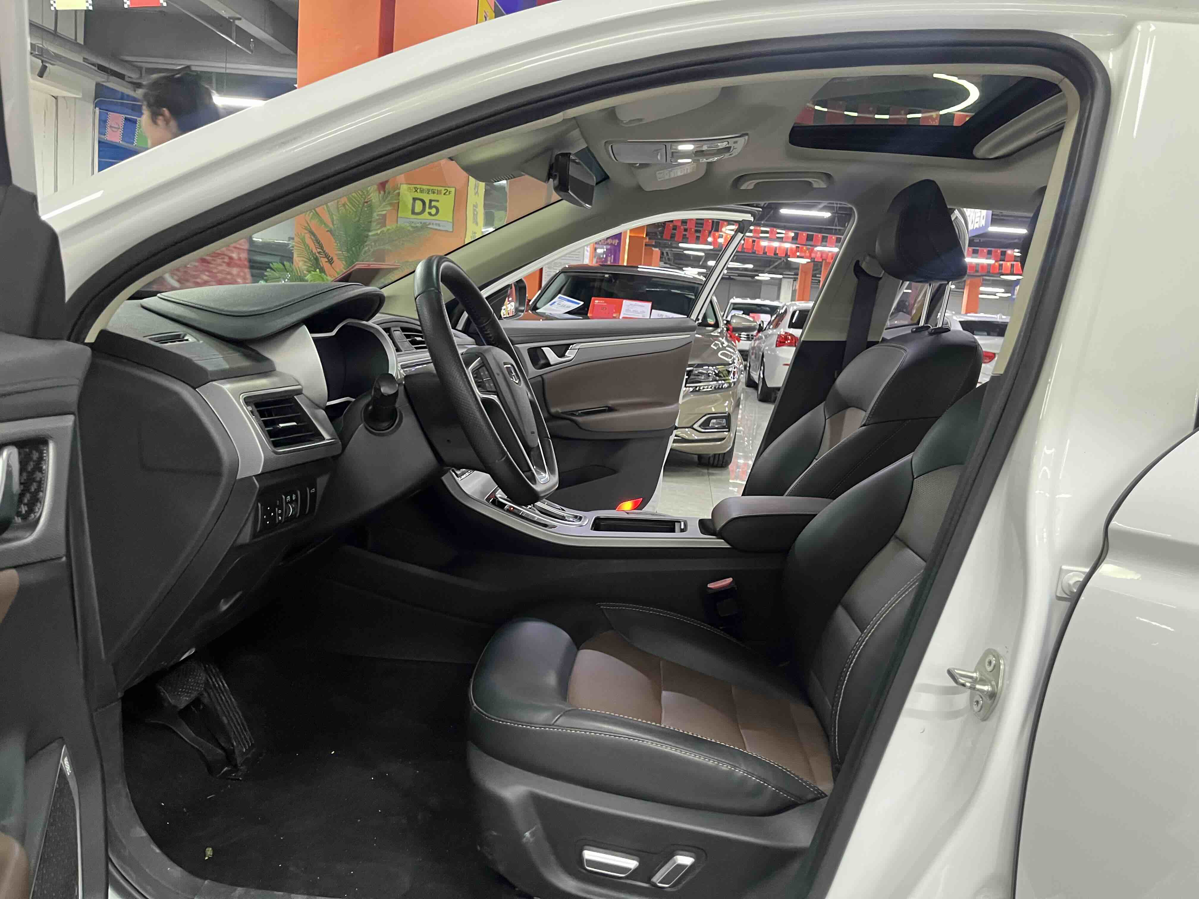 Emgrand GL 2018 #7 Emgrand GL 2018 car image #7