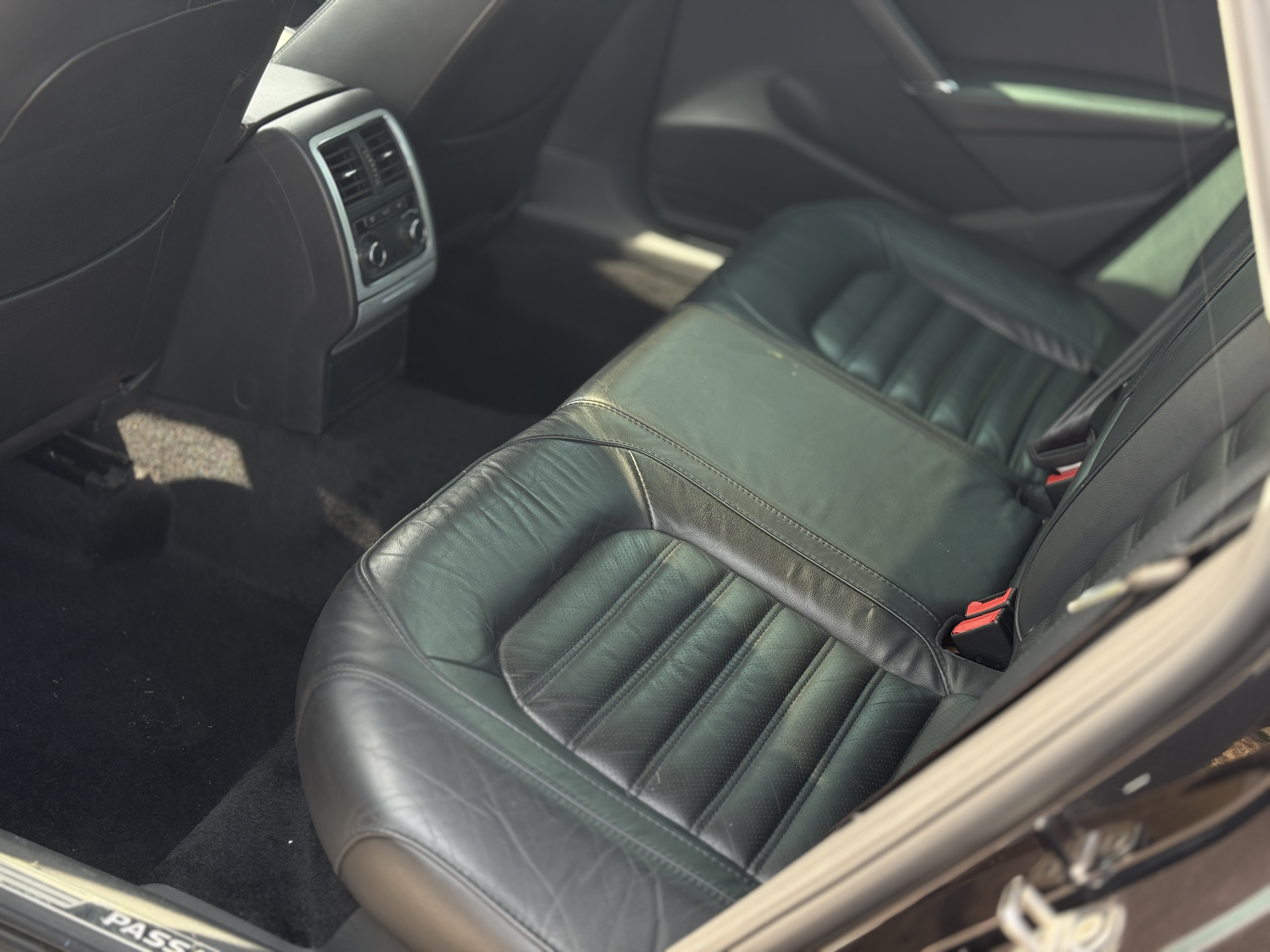 Volkswagen Passat 2016 car image #7