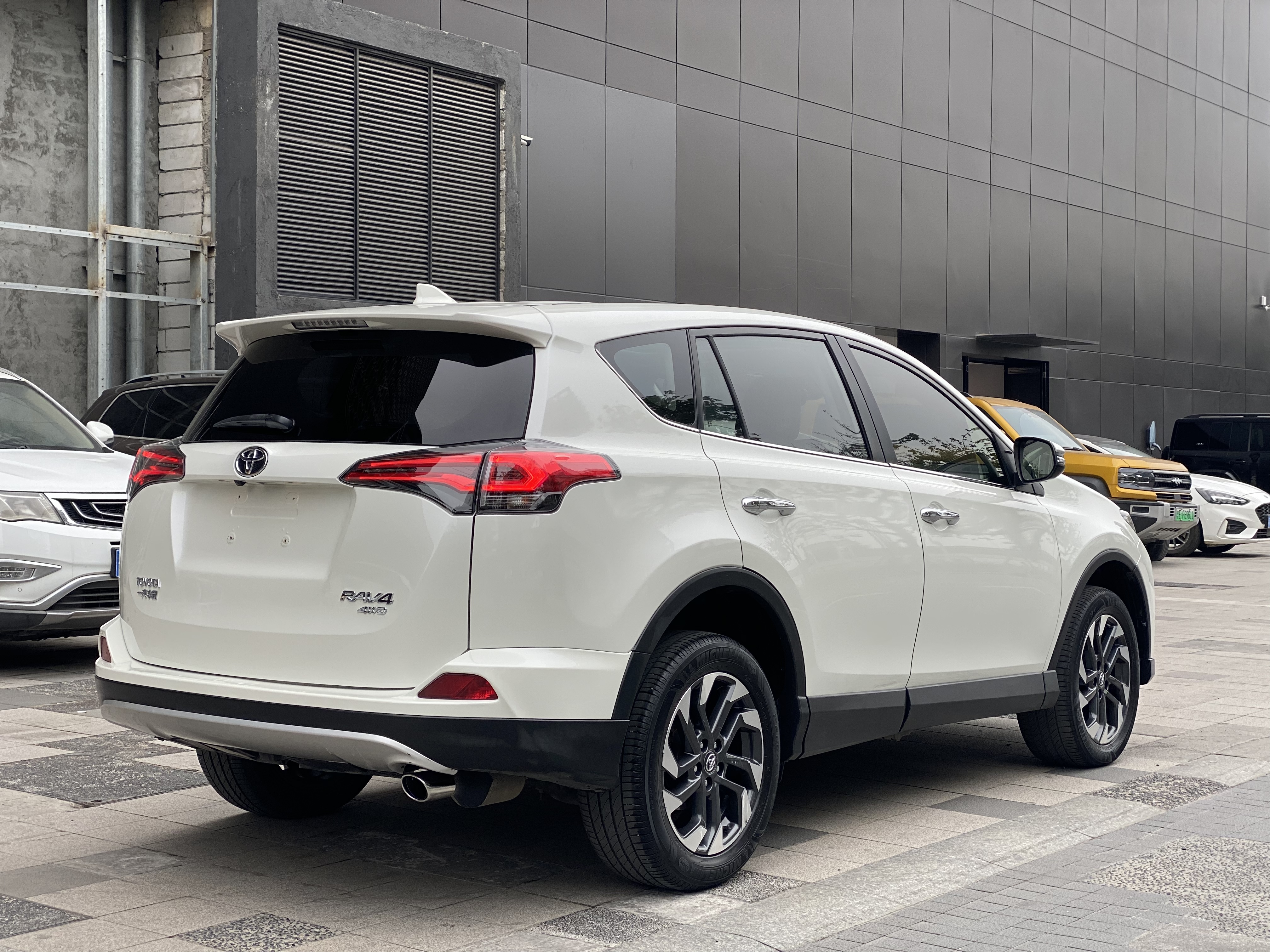 Toyota RAV4 2017 #7 Toyota RAV4 2017 car image #7