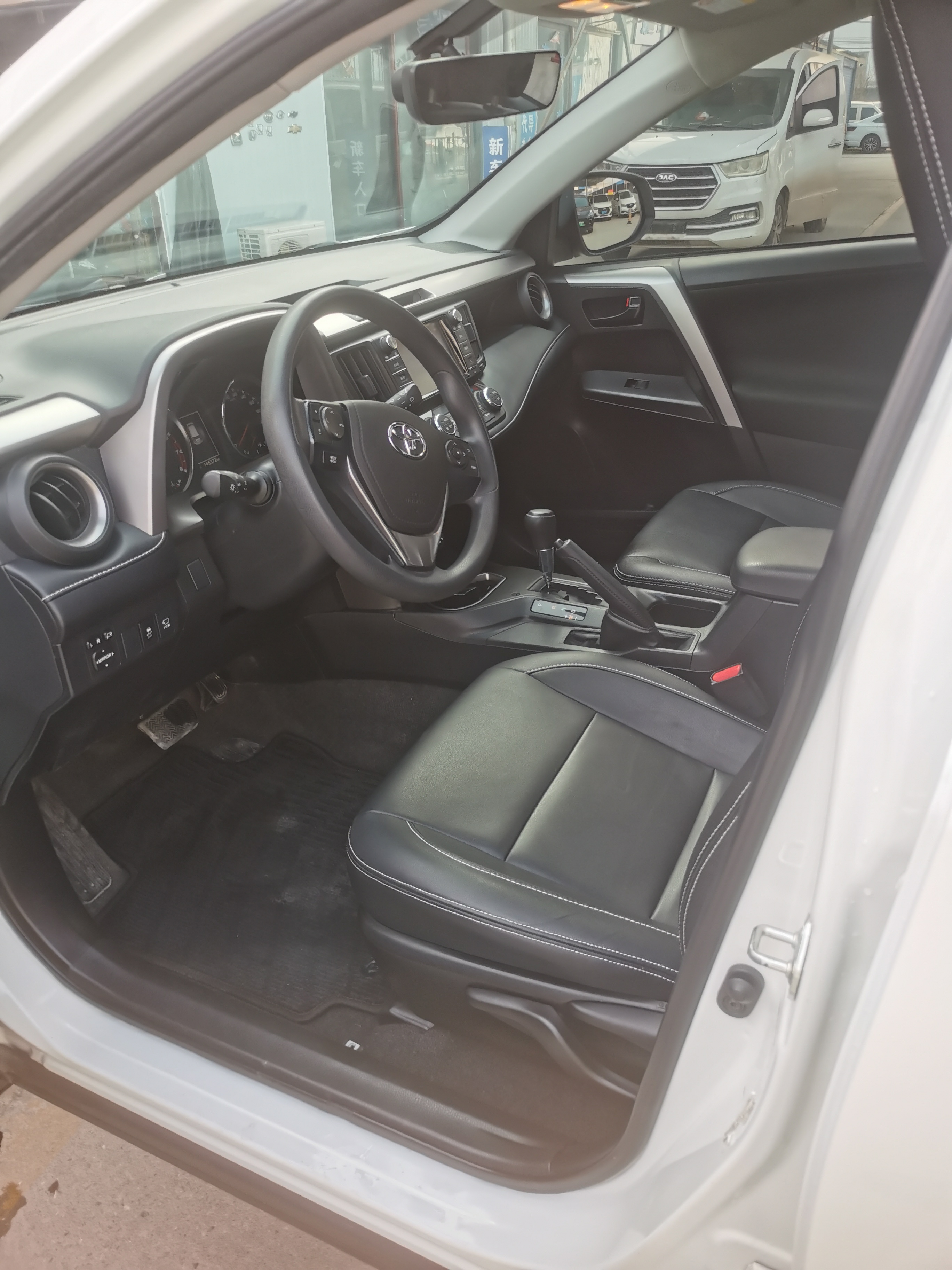 Toyota RAV4 2019 #7 Toyota RAV4 2019 car image #7