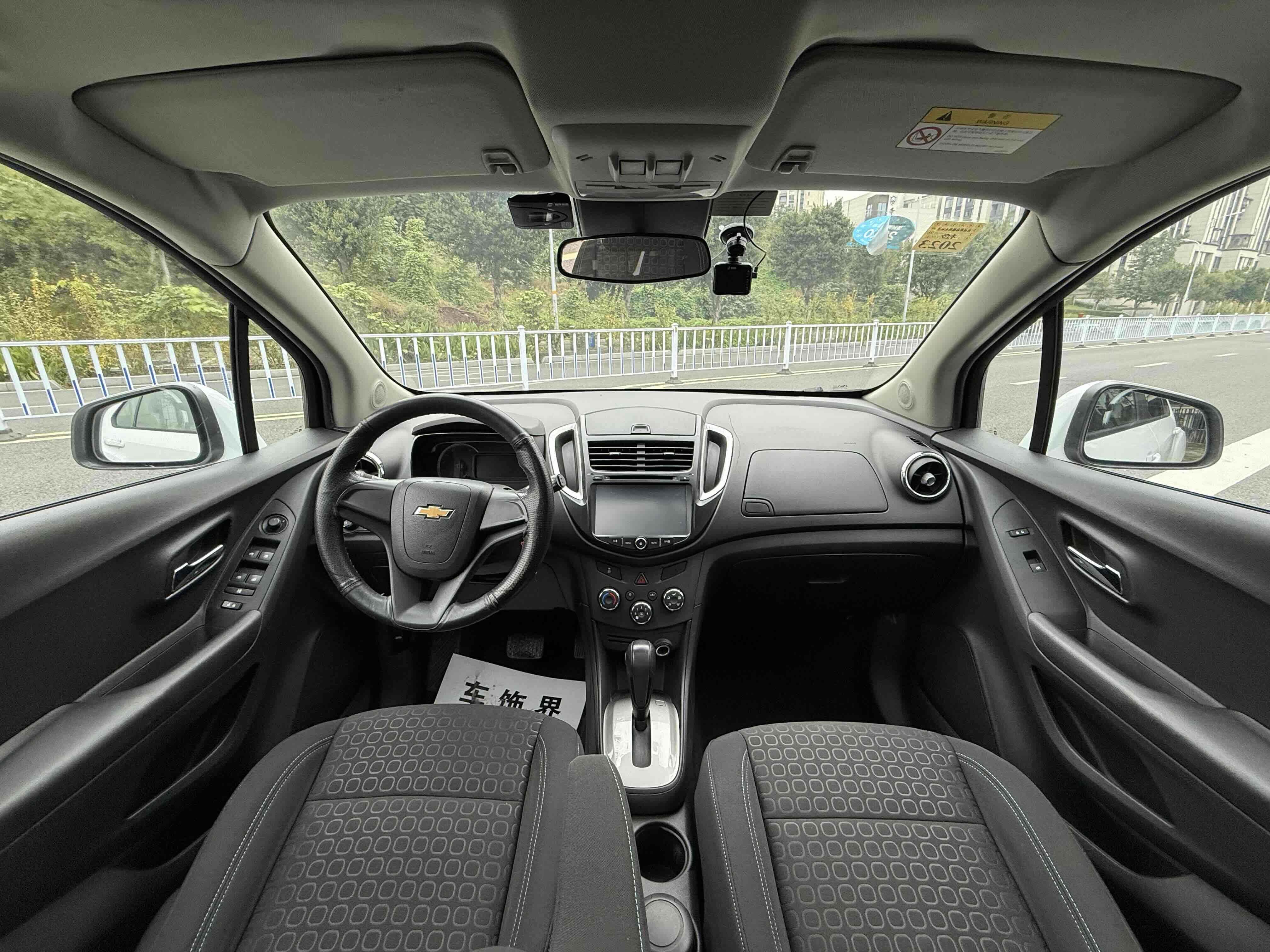 Chevrolet Tracker 2015 #7 Chevrolet Tracker 2015 car image #7