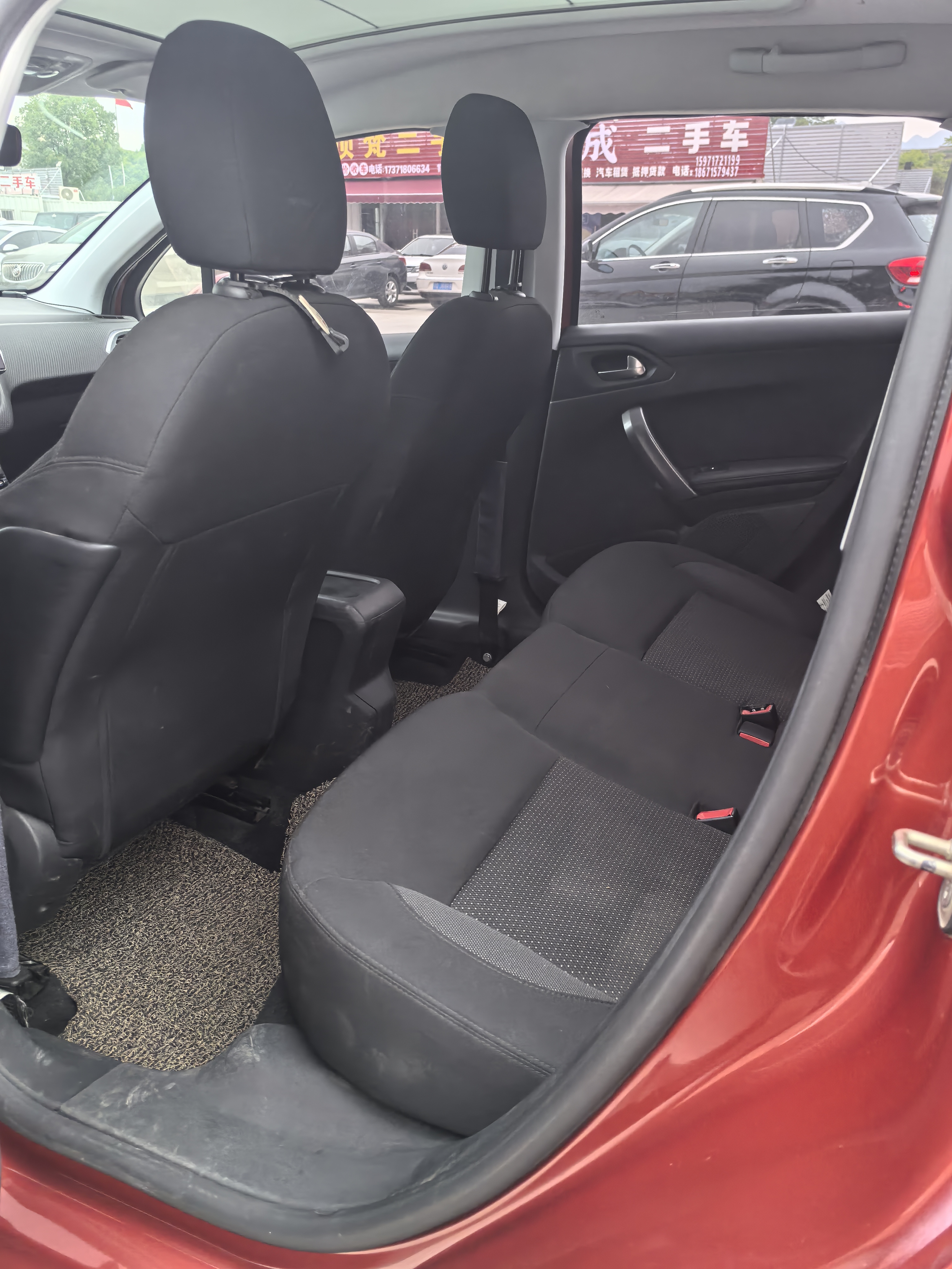 Peugeot 2008 2018 car image #7