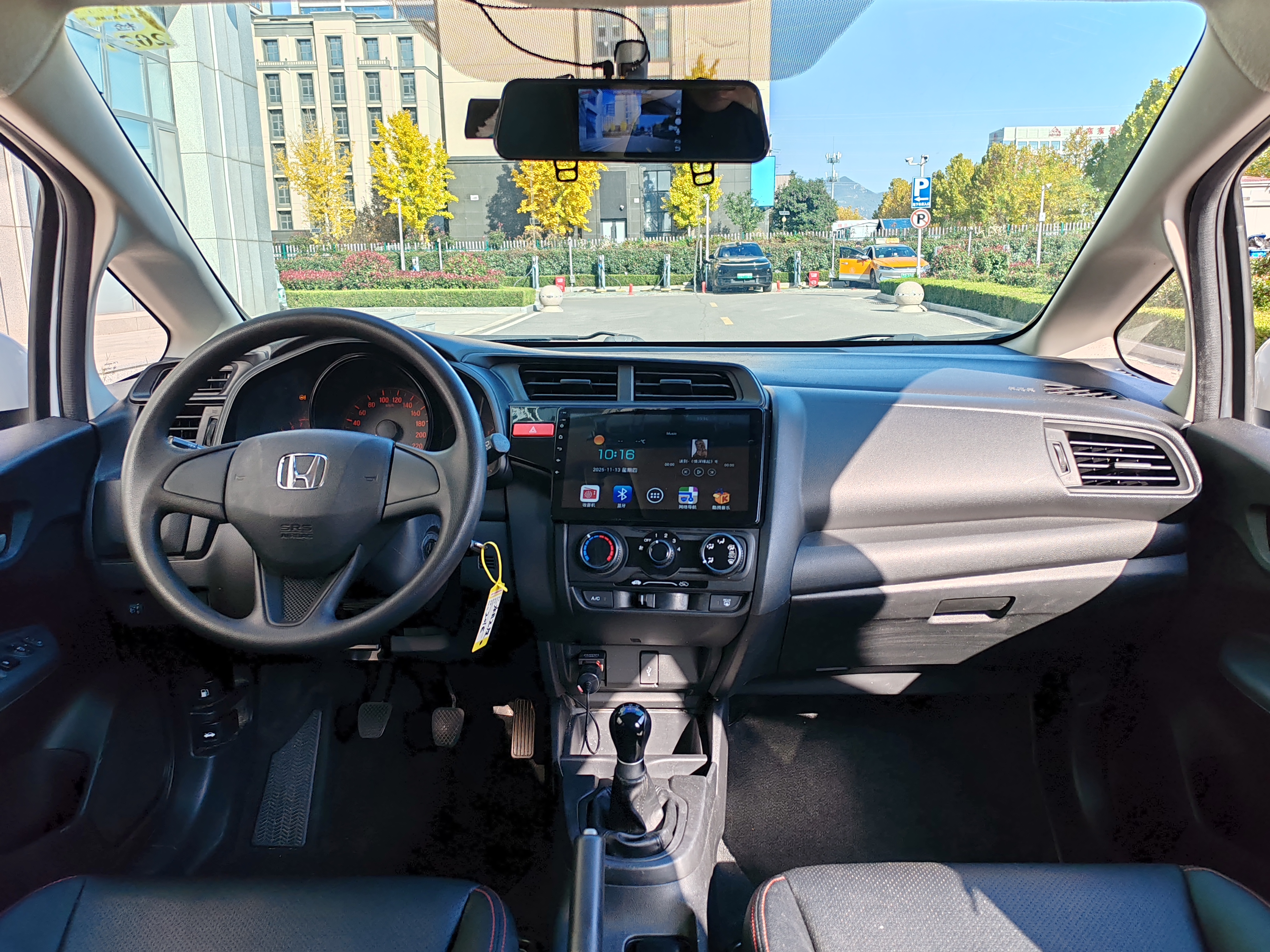 Honda Fit 2018 #7 Honda Fit 2018 car image #7