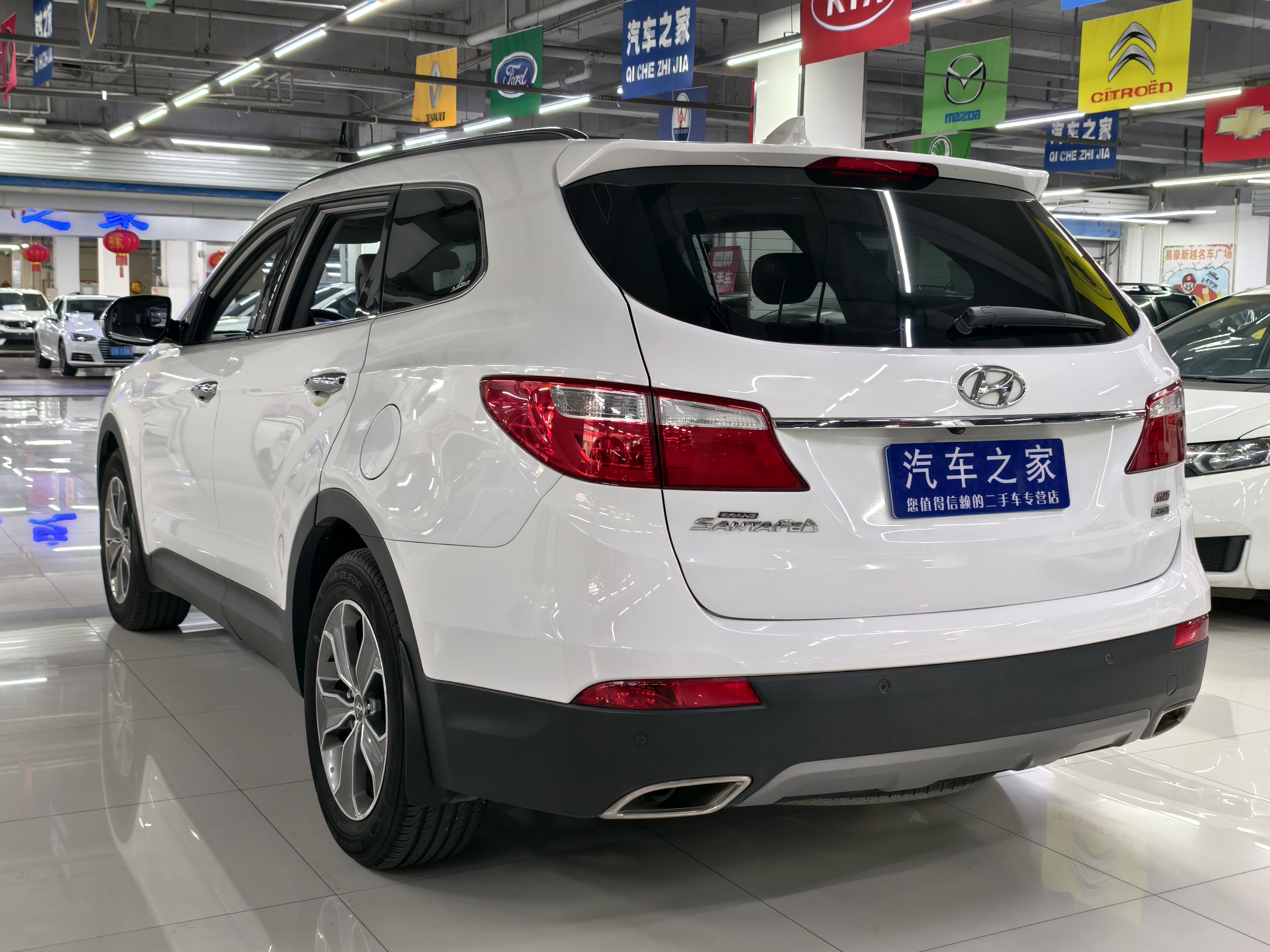 Hyundai Grand Santa Fe 2014 #7 Hyundai Grand Santa Fe 2014 car image #7