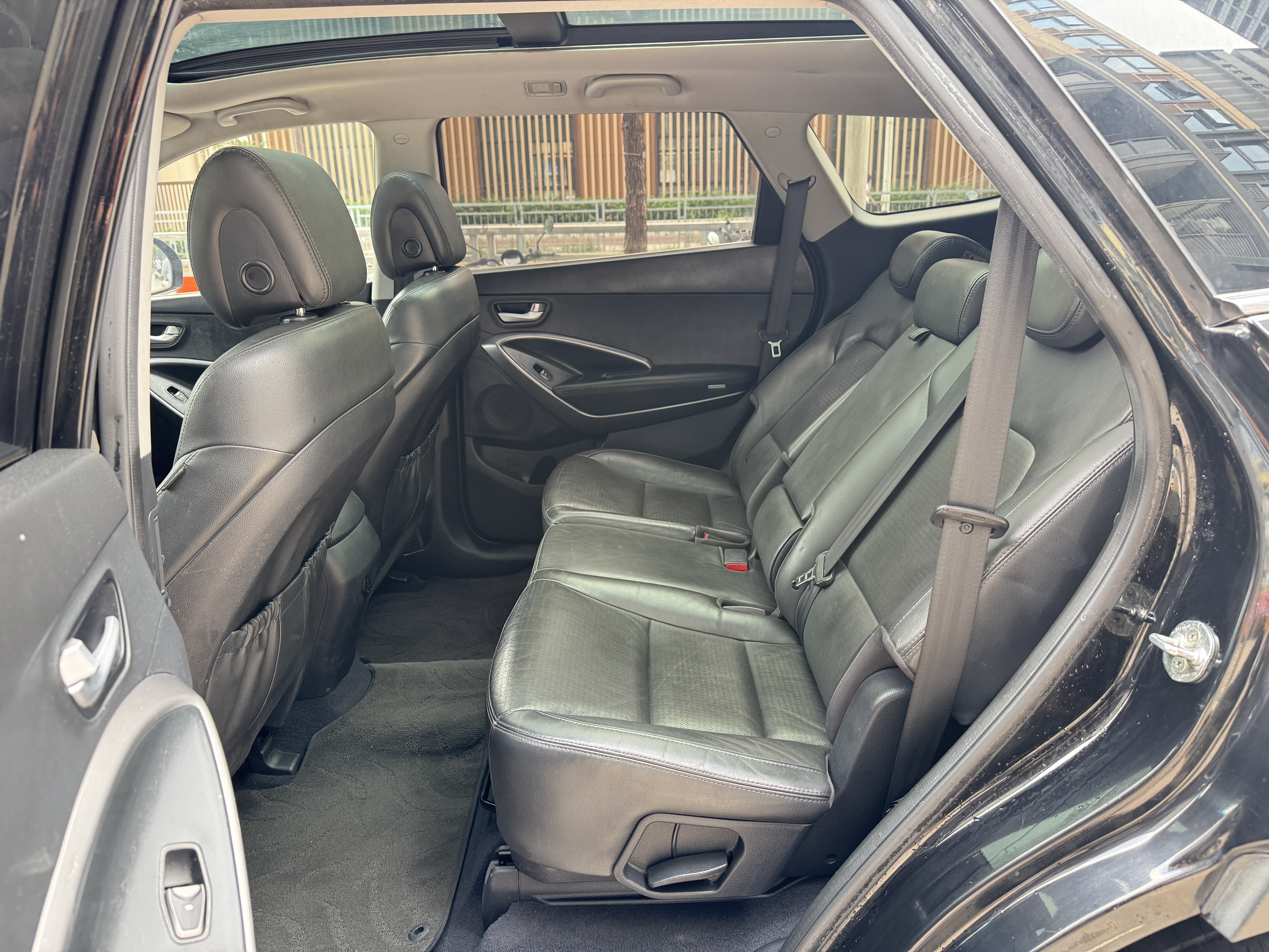 Hyundai Grand Santa Fe 2014 car image #7