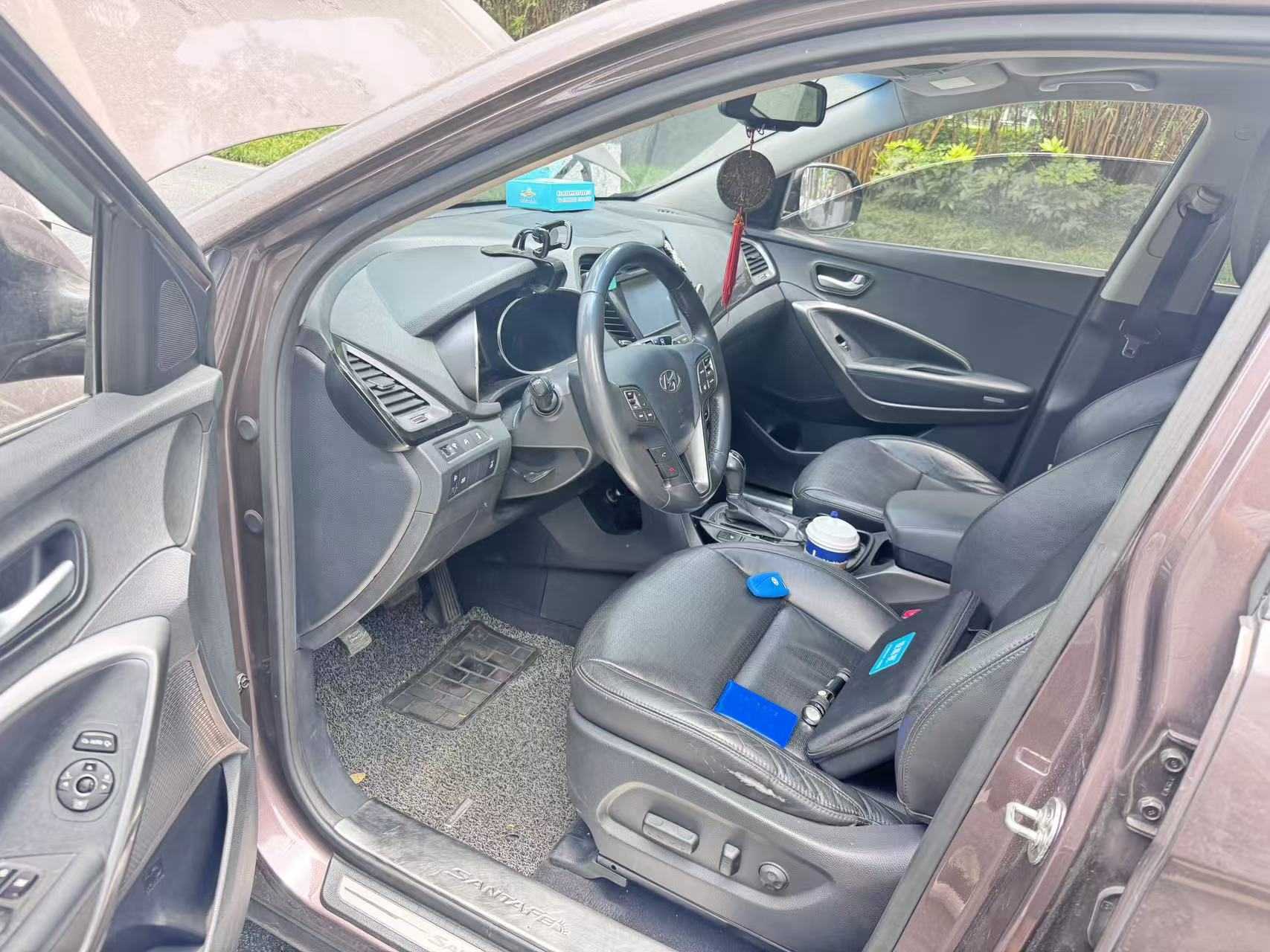 Hyundai Grand Santa Fe 2013 car image #7