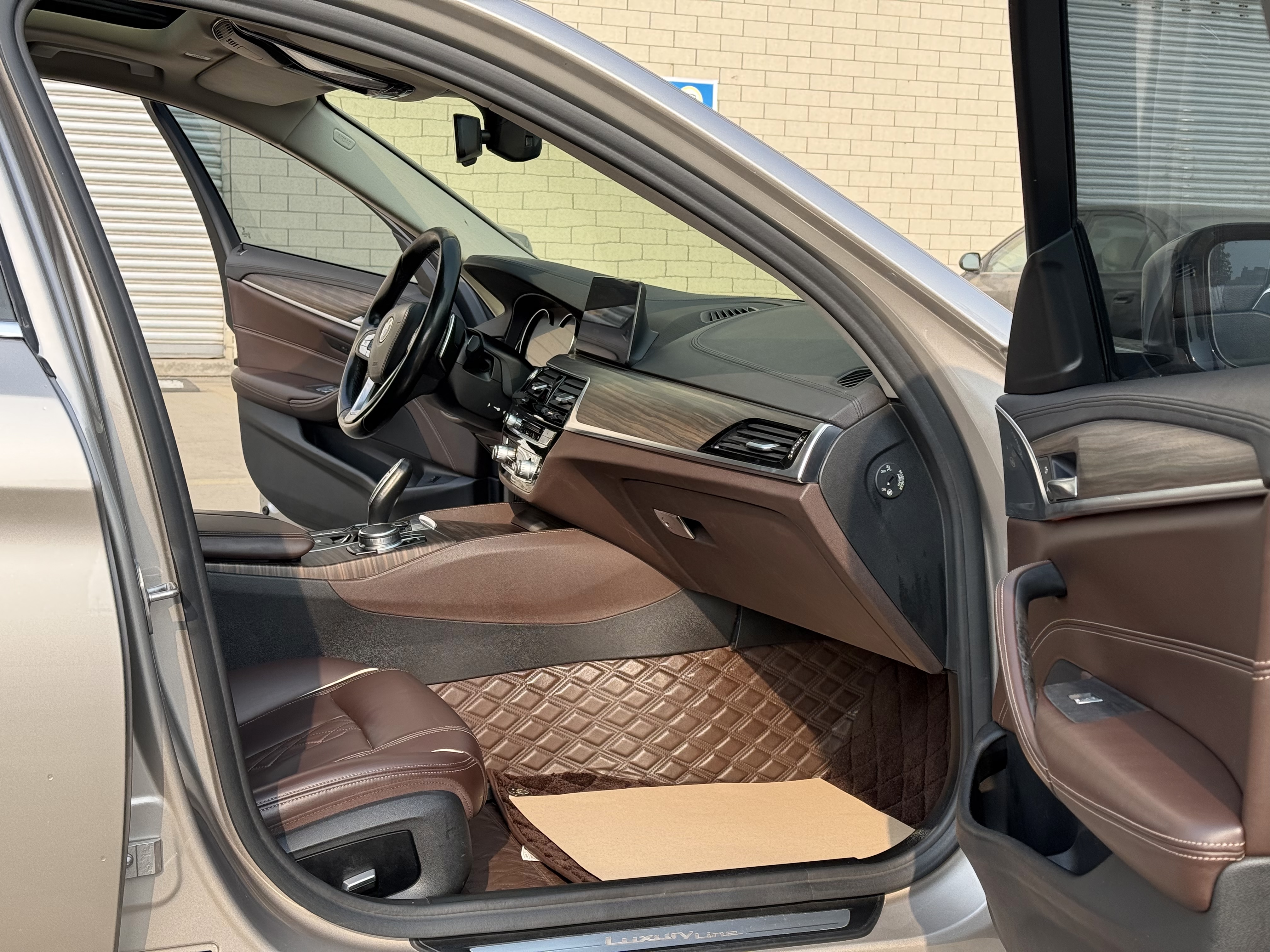 BMW 5 Series 2018 #7 BMW 5 Series 2018 car image #7