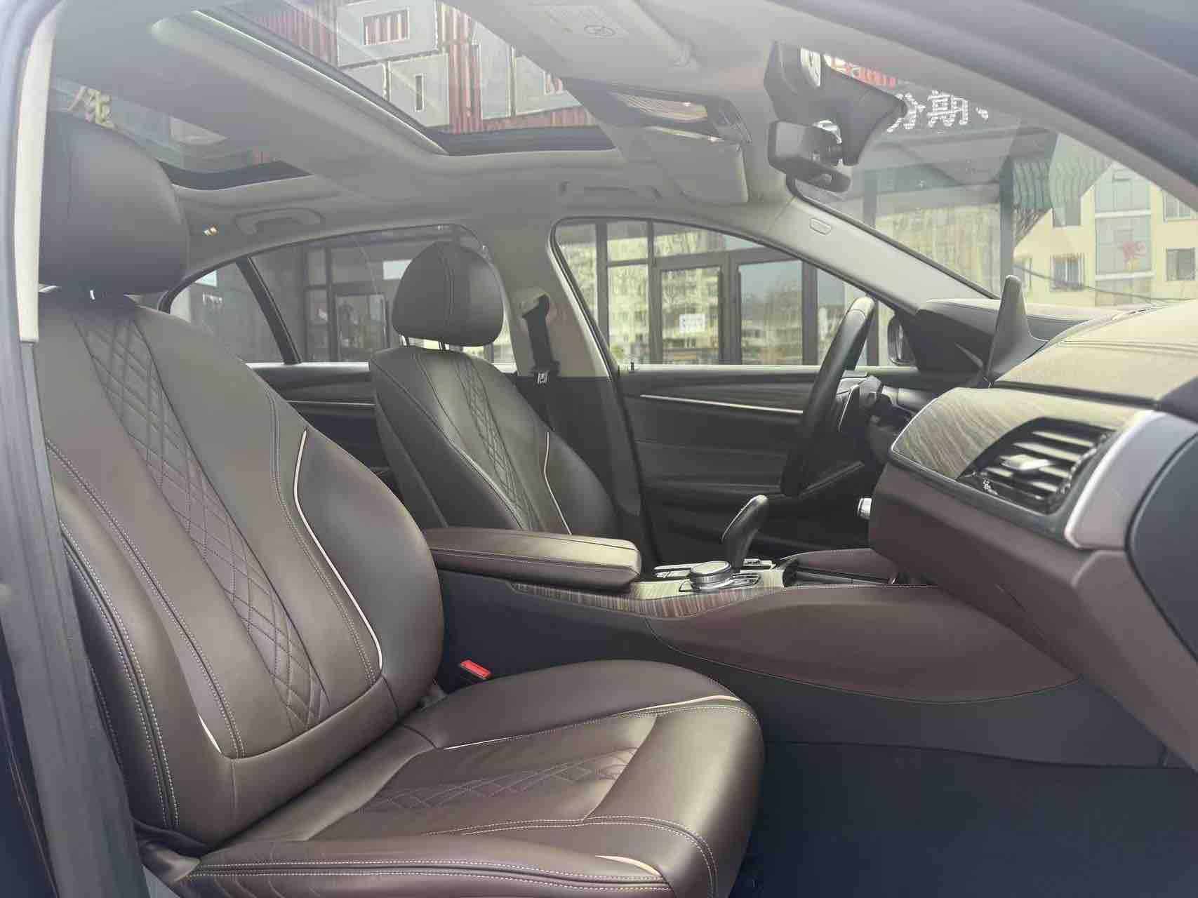 BMW 5 Series 2018 car image #7