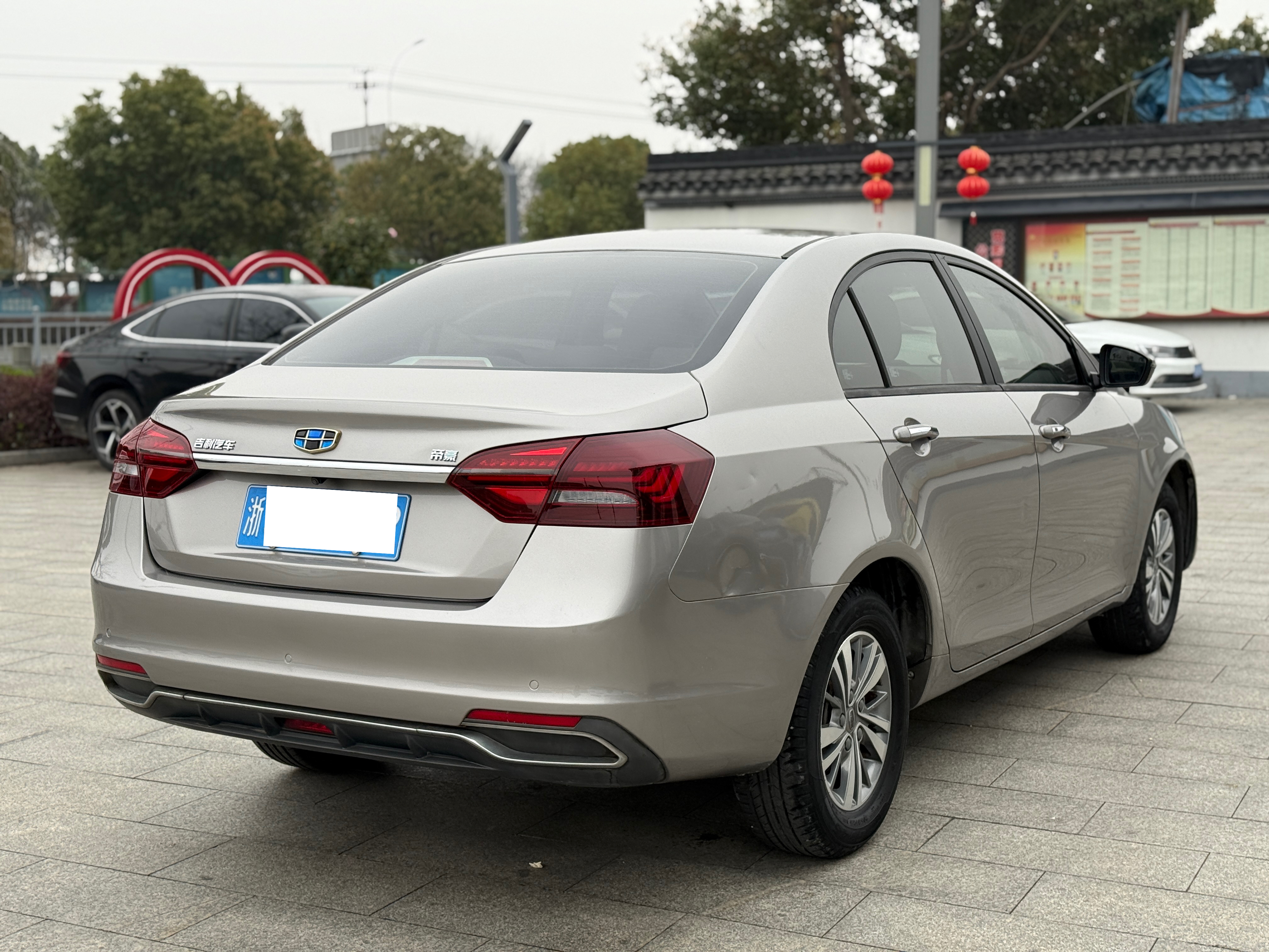 GEELY Emgrand 2019 #7 GEELY Emgrand 2019 car image #7
