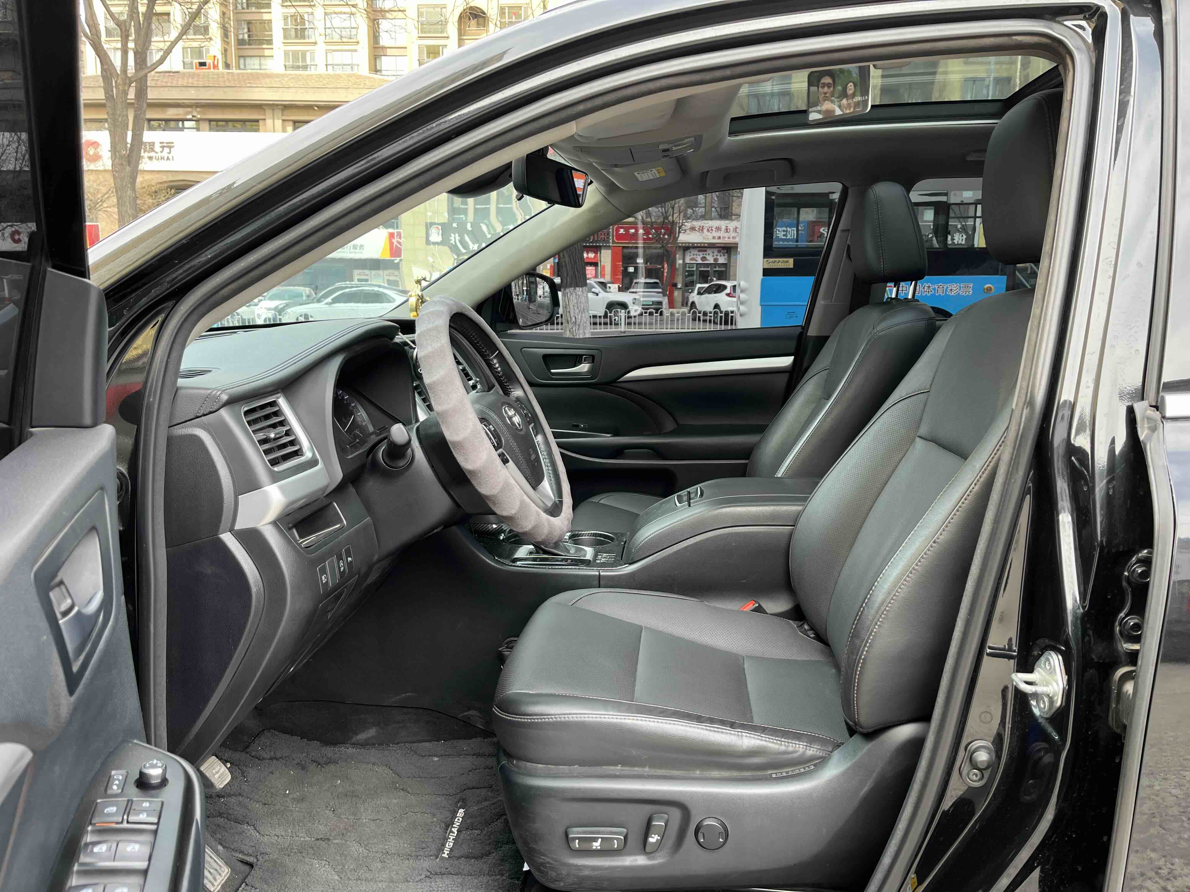 Toyota Highlander 2018 car image #7