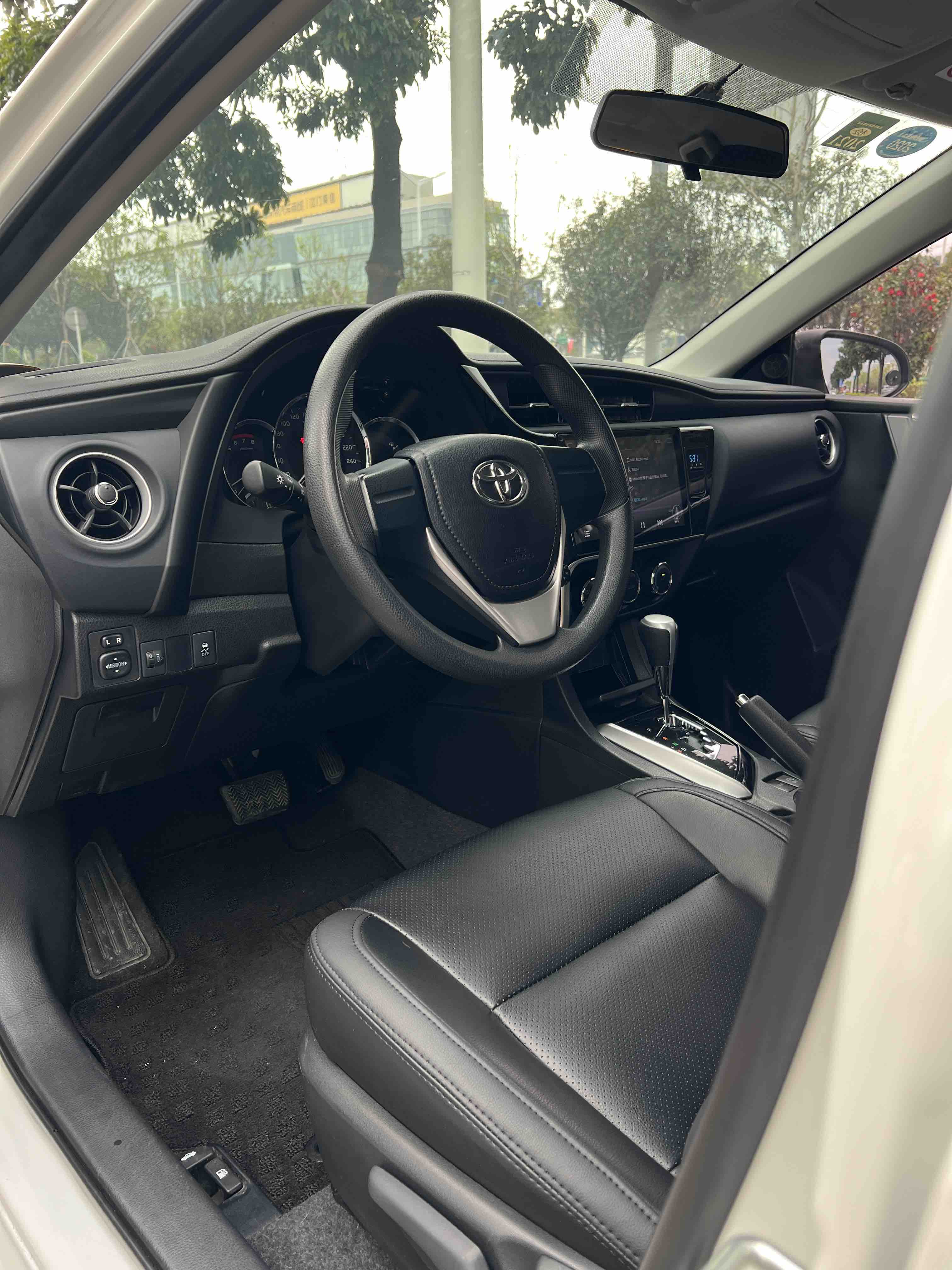 Corolla 2019 car image #7