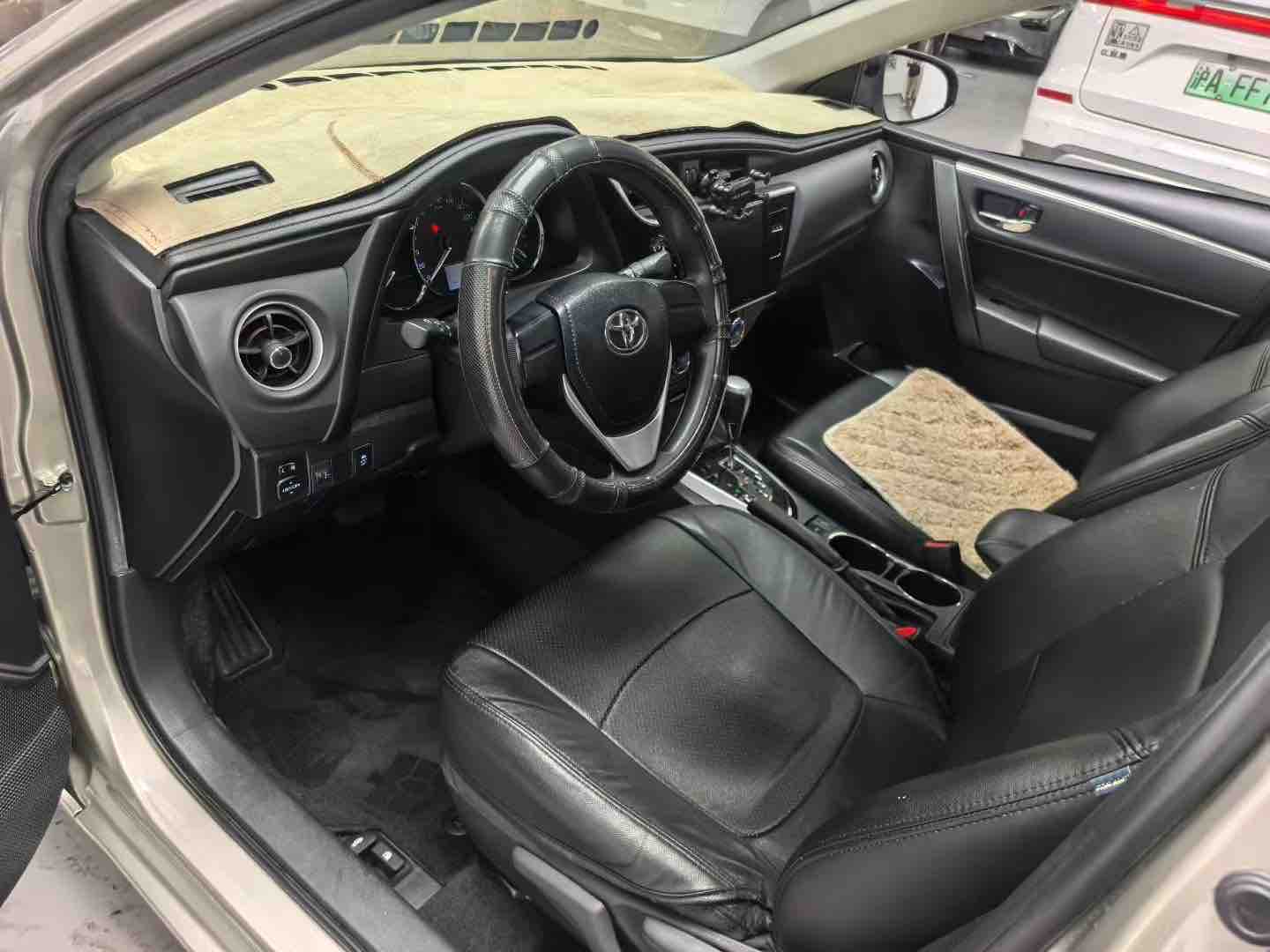 Toyota Corolla 2019 #7 Toyota Corolla 2019 car image #7
