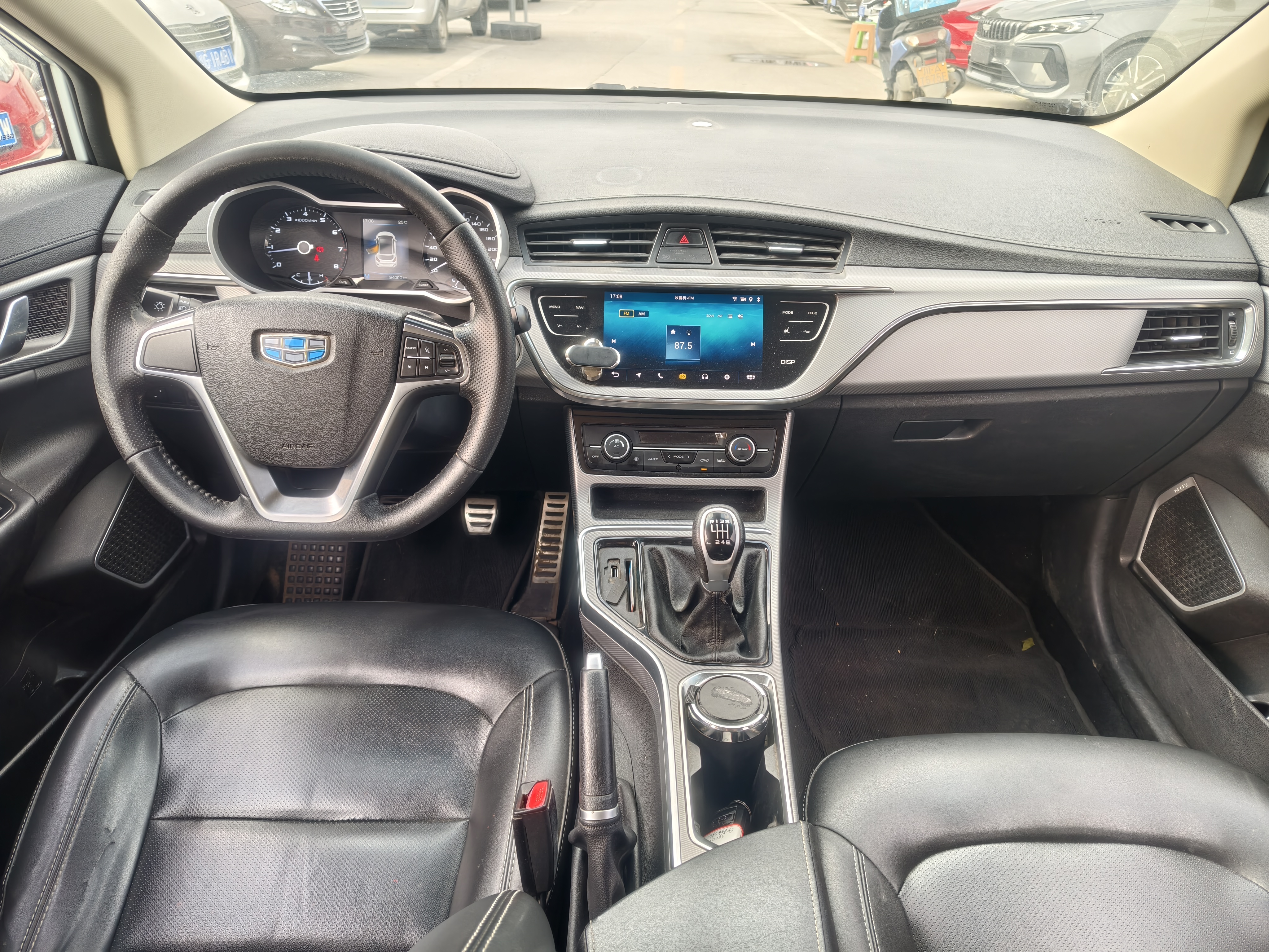 Emgrand GS 2019 #7 Emgrand GS 2019 car image #7