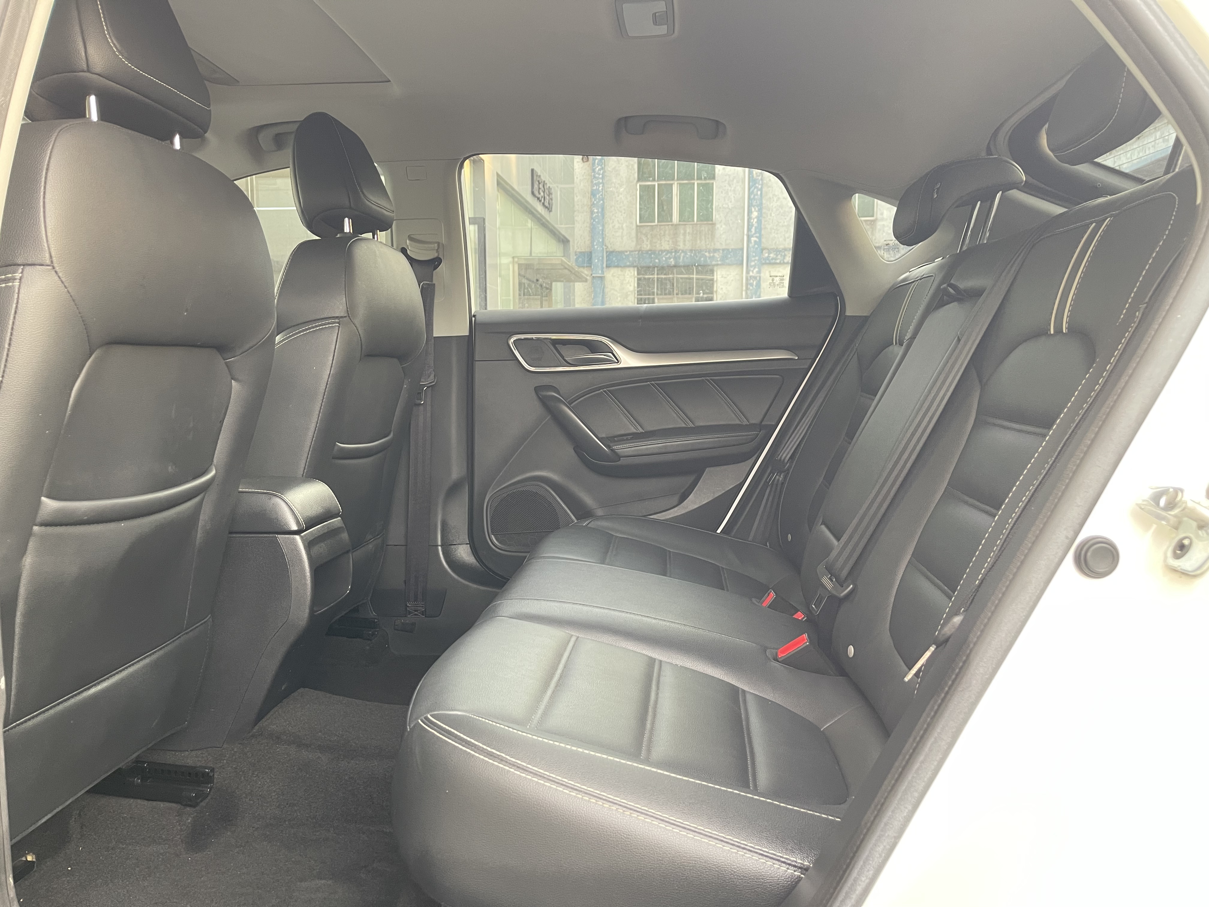 MG 6 New Energy 2018 car image #7