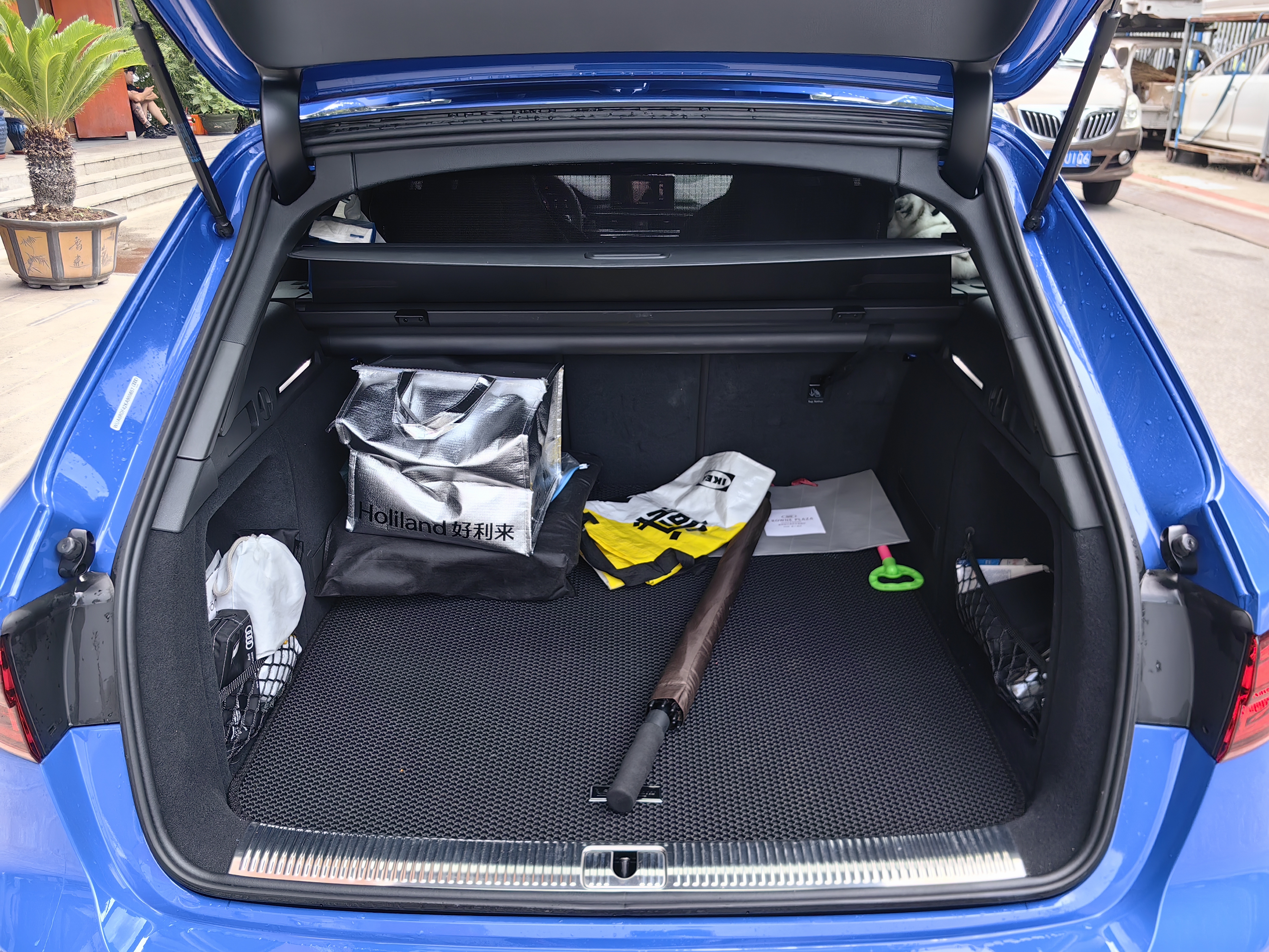 Audi RS 4 2019 car image #7