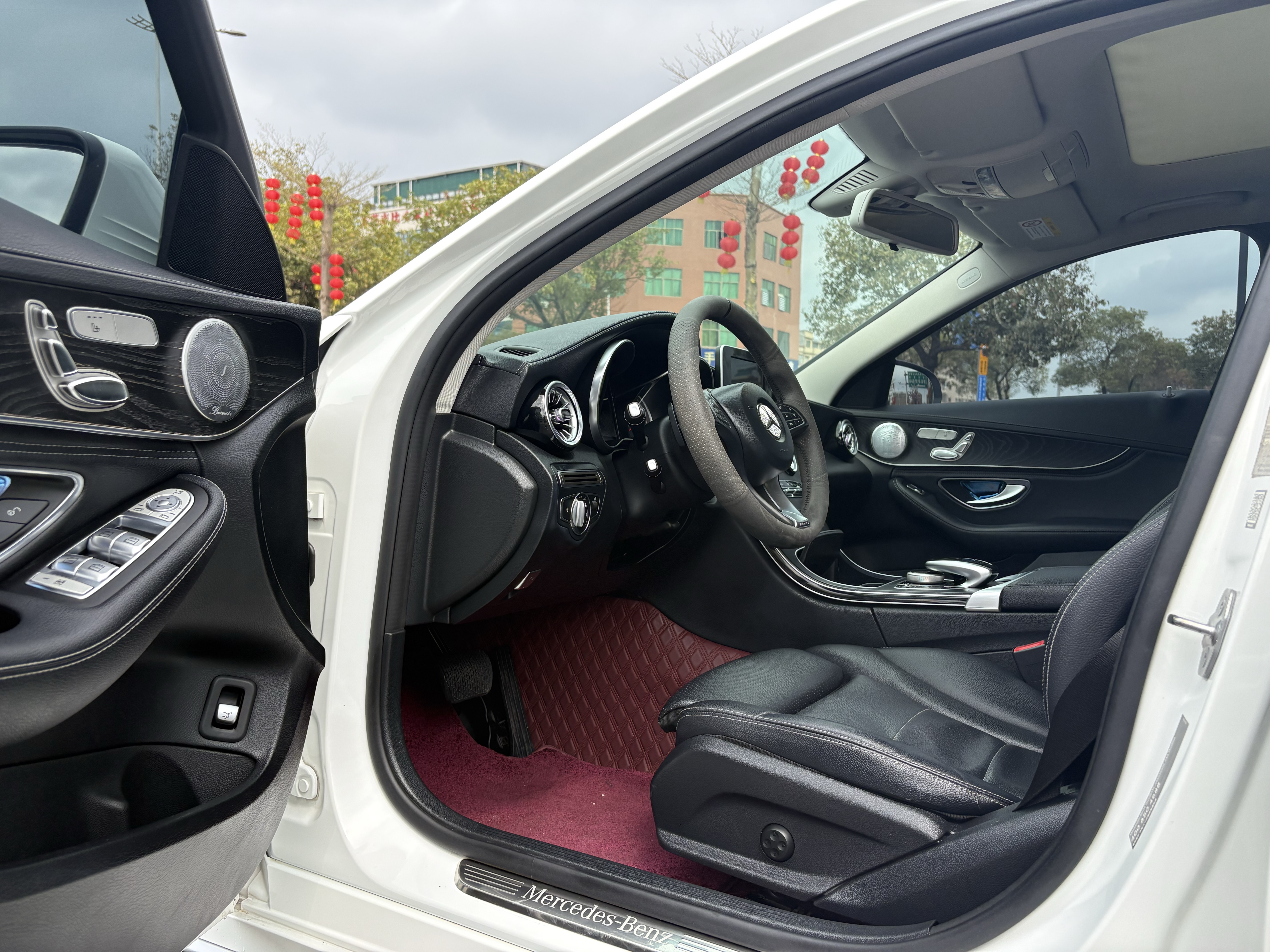 Mercedes-Benz C Class 2018 car image #7