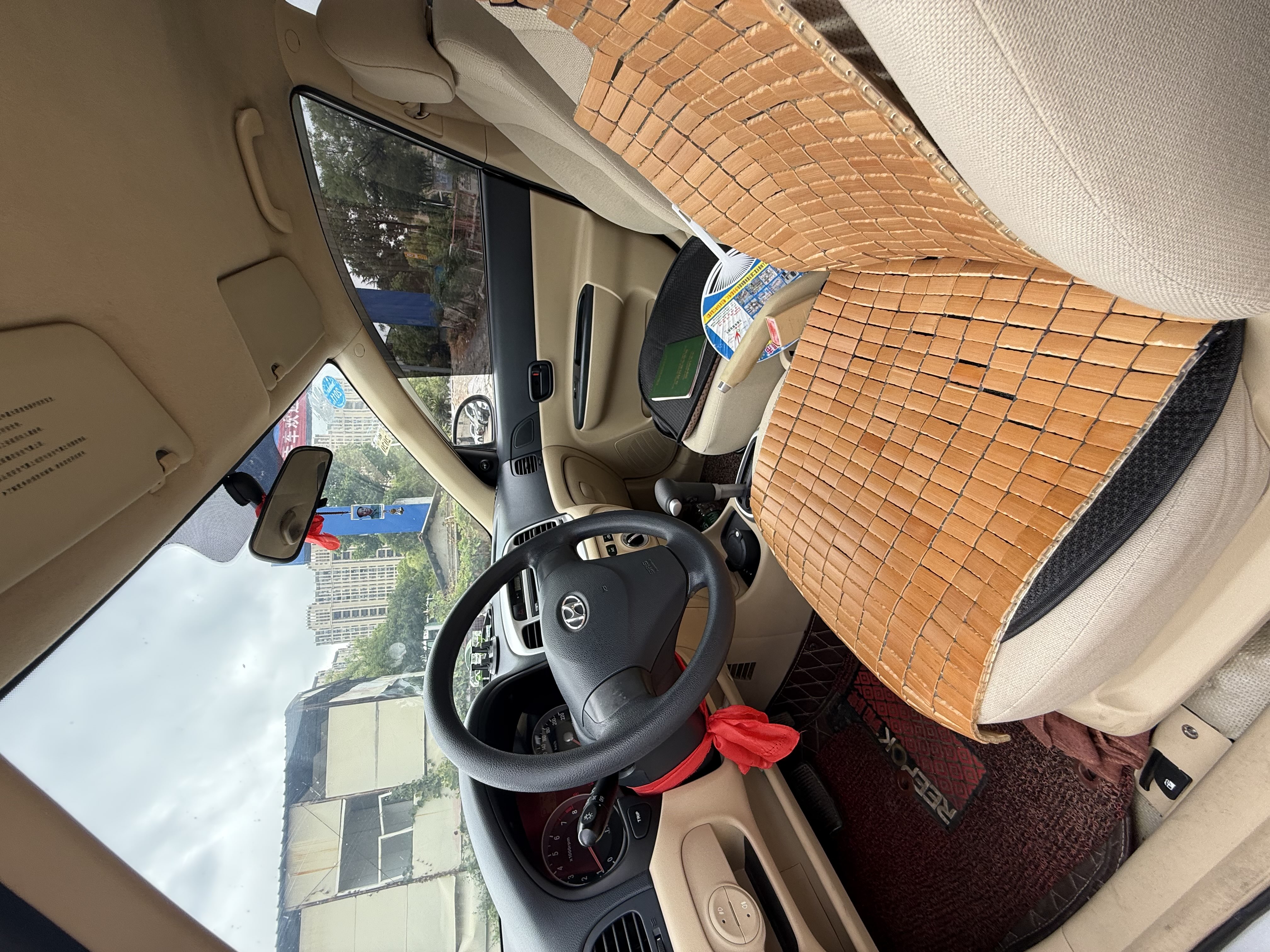 Hyundai Accent 2010 car image #7