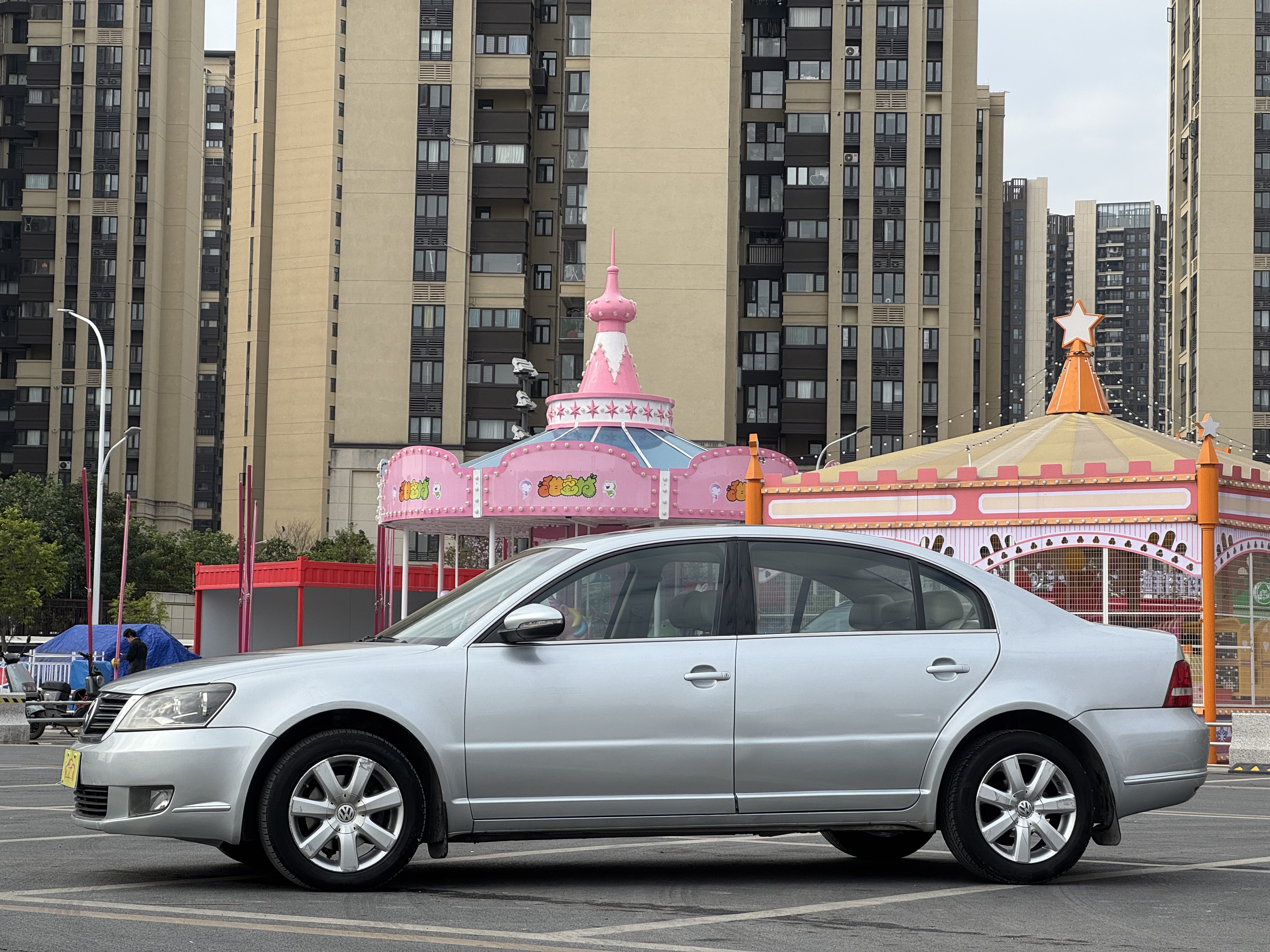 Volkswagen Passat Lingyu 2010 car image #7