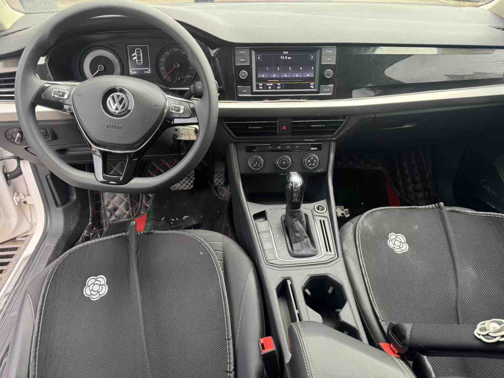 Volkswagen Lavida 2019 car image #7