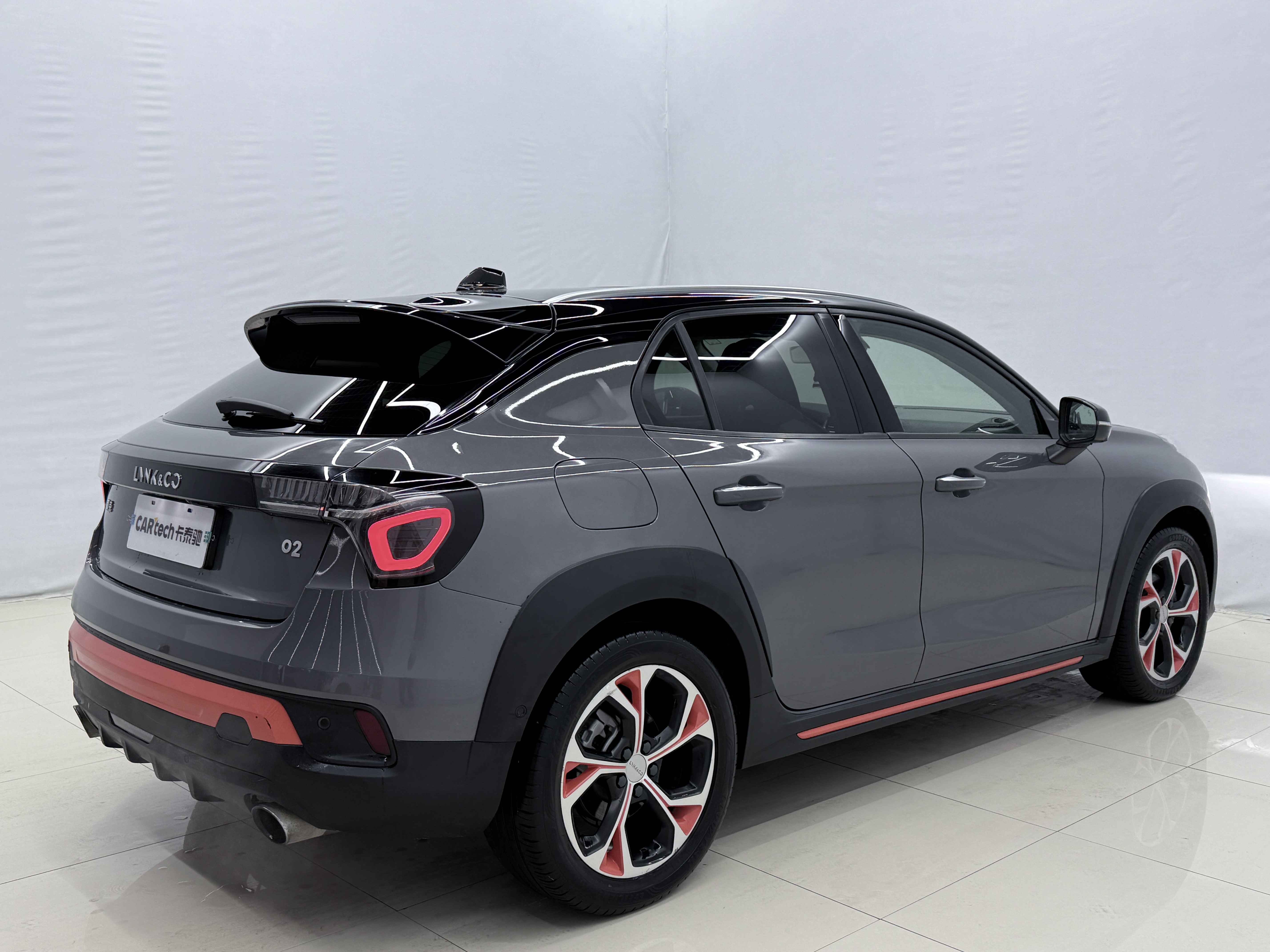 Lynk & Co 02 2019 #7 Lynk & Co 02 2019 car image #7