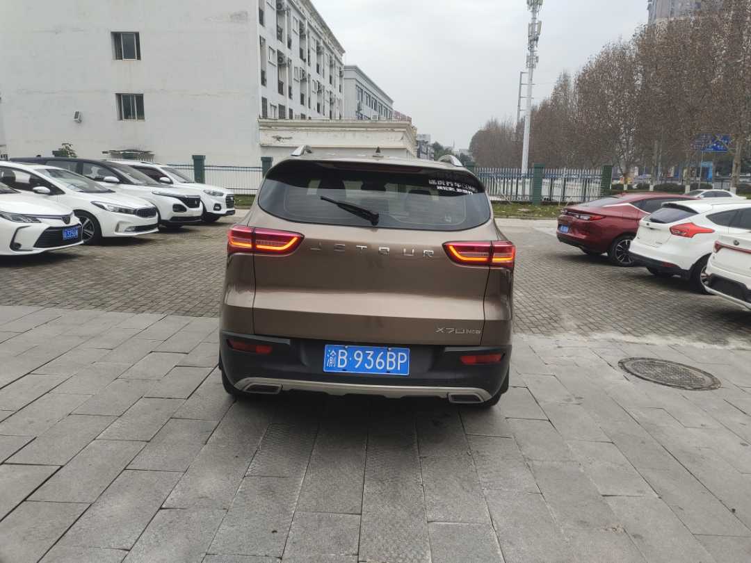 X70 2018 car image #7