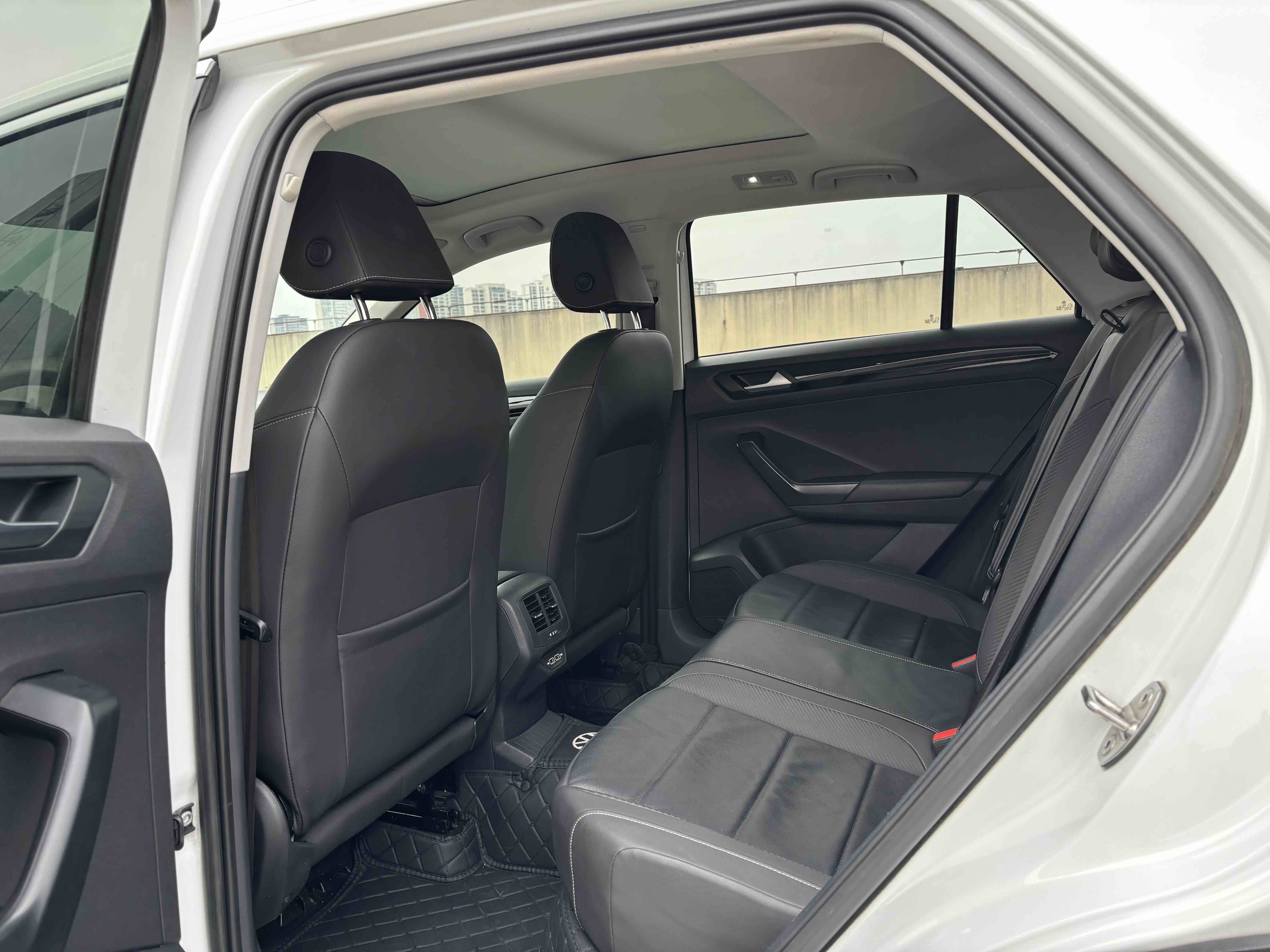 T-Roc 2019 #7 T-Roc 2019 car image #7