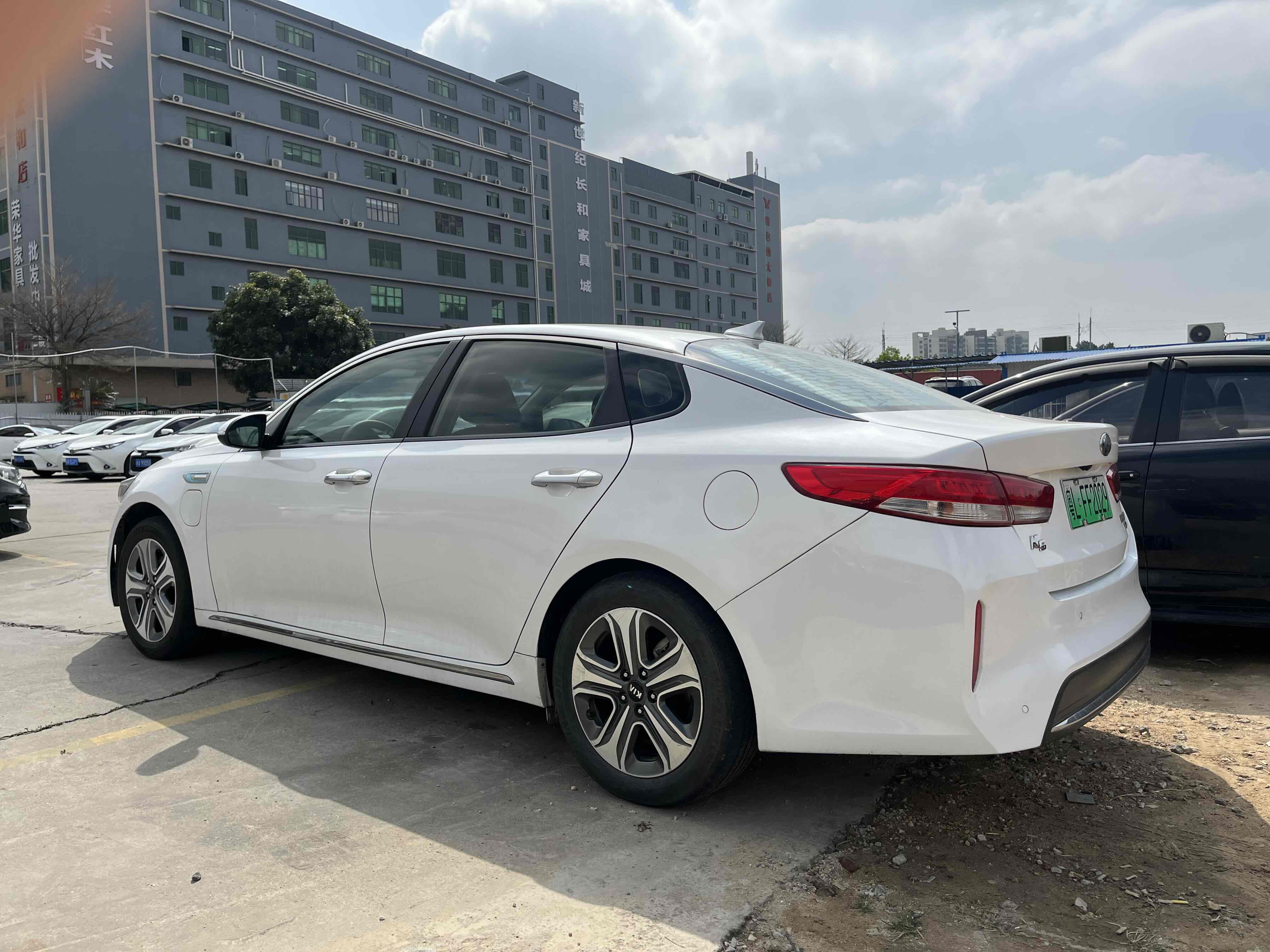 起亚 起亚K5新能源 2019 汽车图片 #7