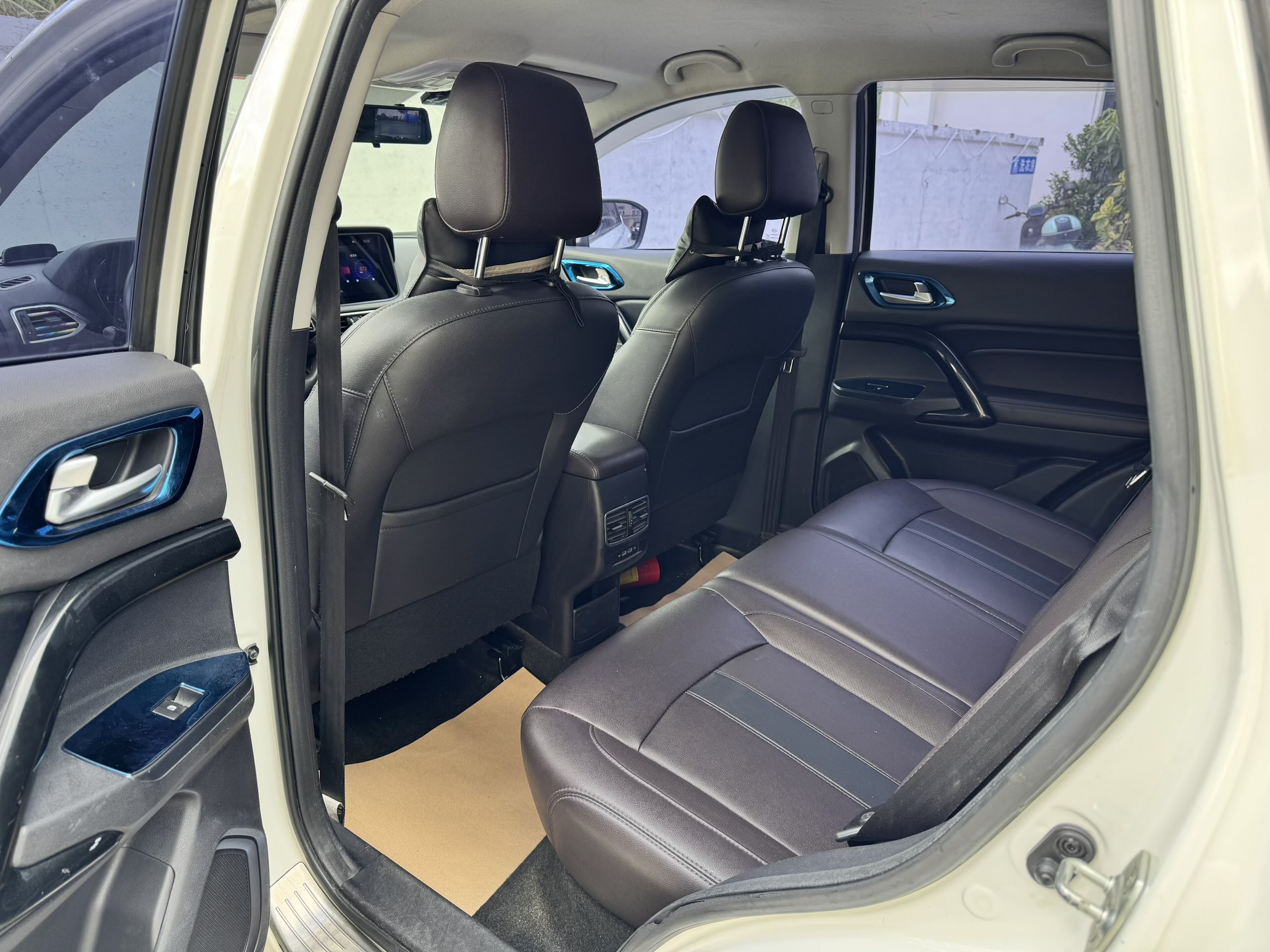 GAC ix4 2018 car image #7