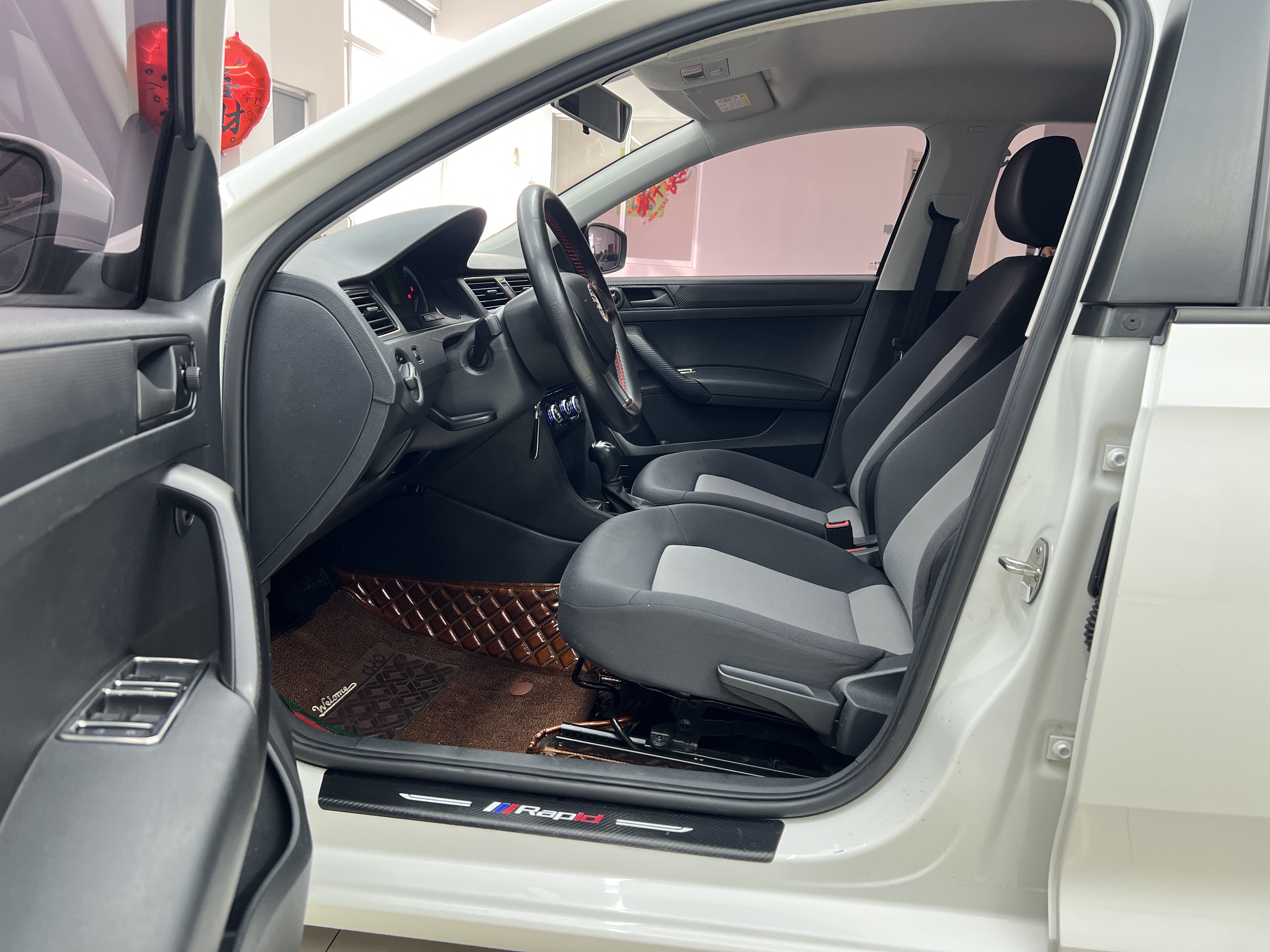 Skoda Rapid 2019 car image #7