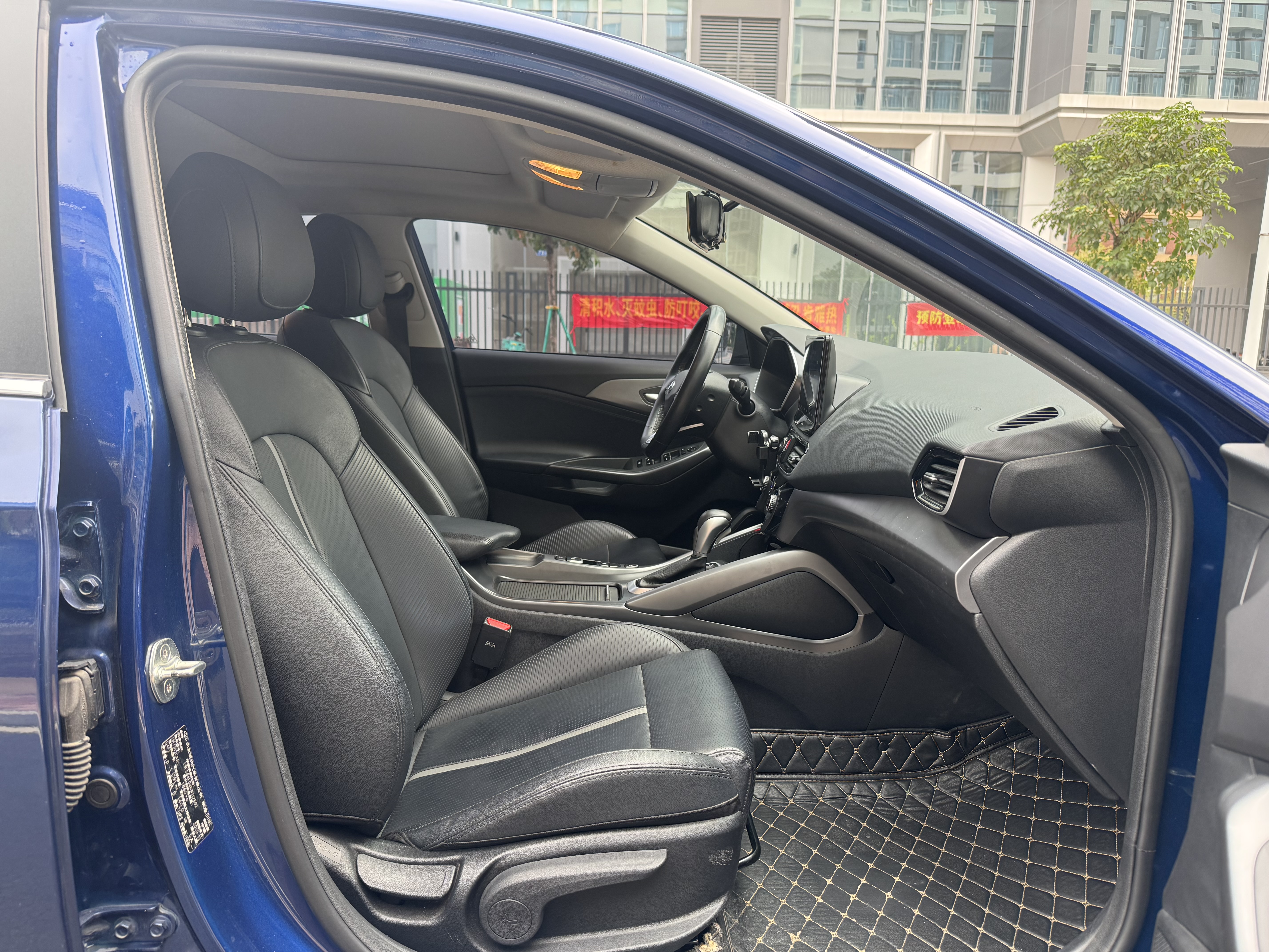 Hyundai Lafesta 2020 car image #7