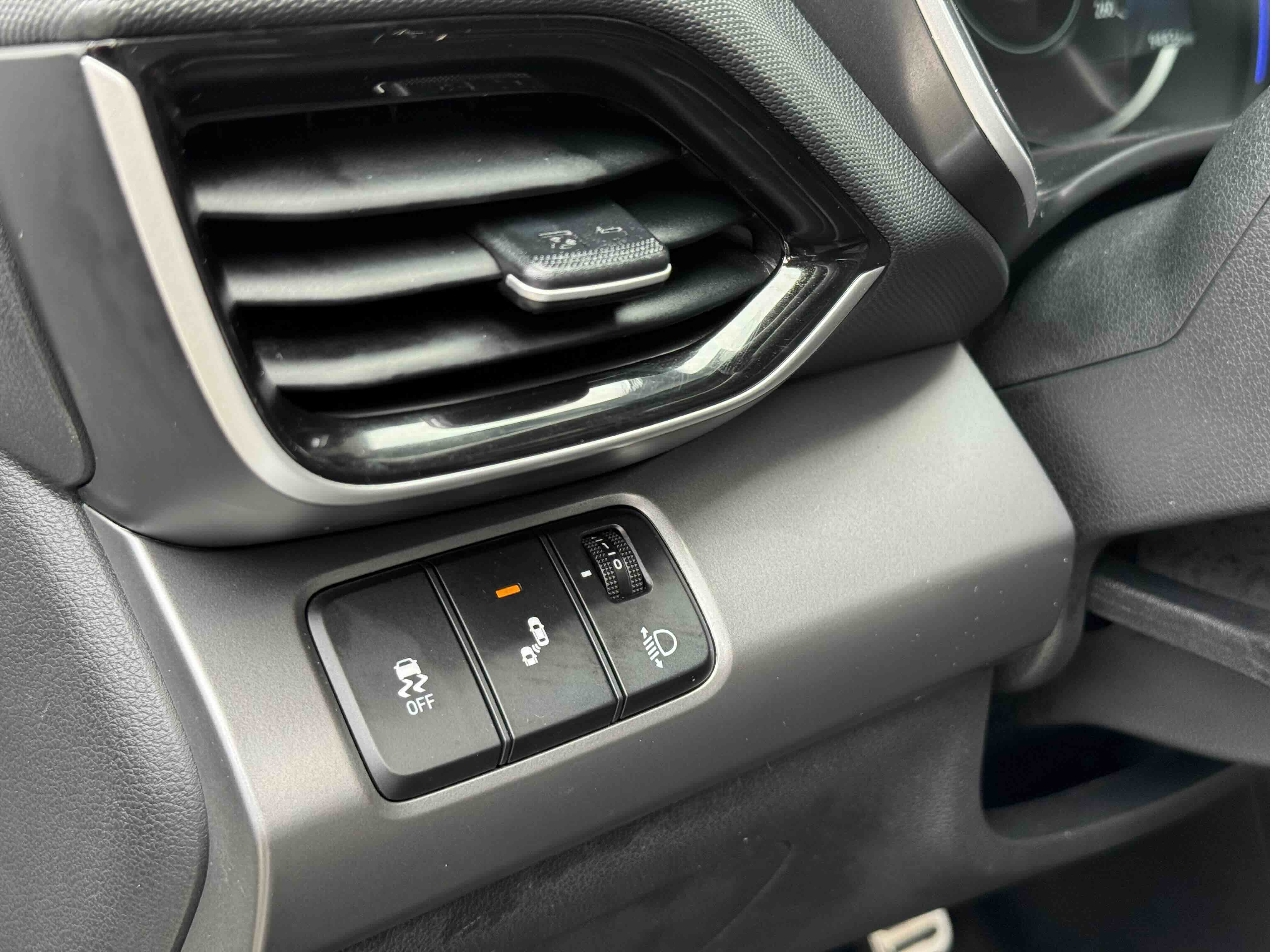 Hyundai Lafesta 2018 car image #7