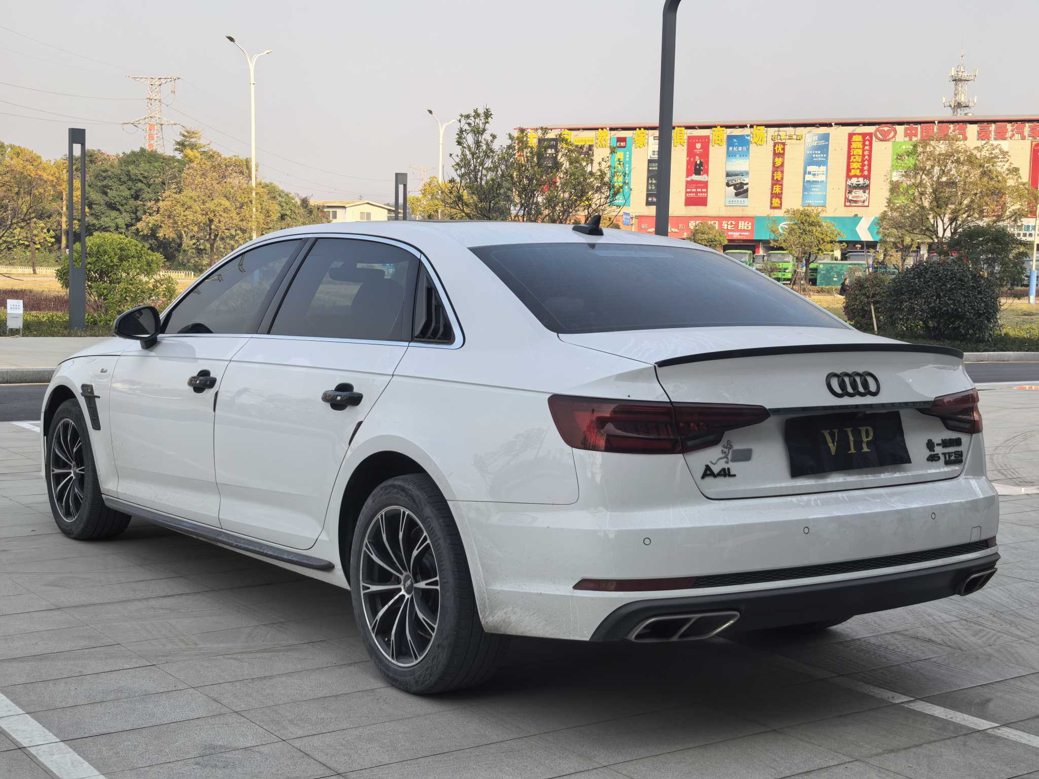 Audi A4L 2020 car image #7