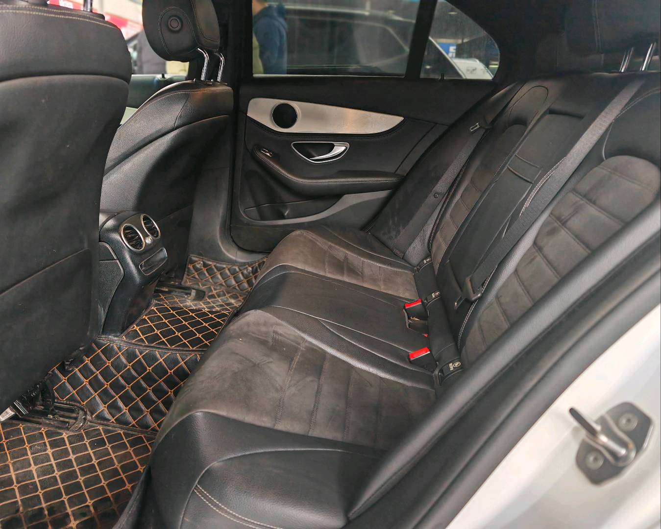 Mercedes-Benz C Class 2019 car image #7