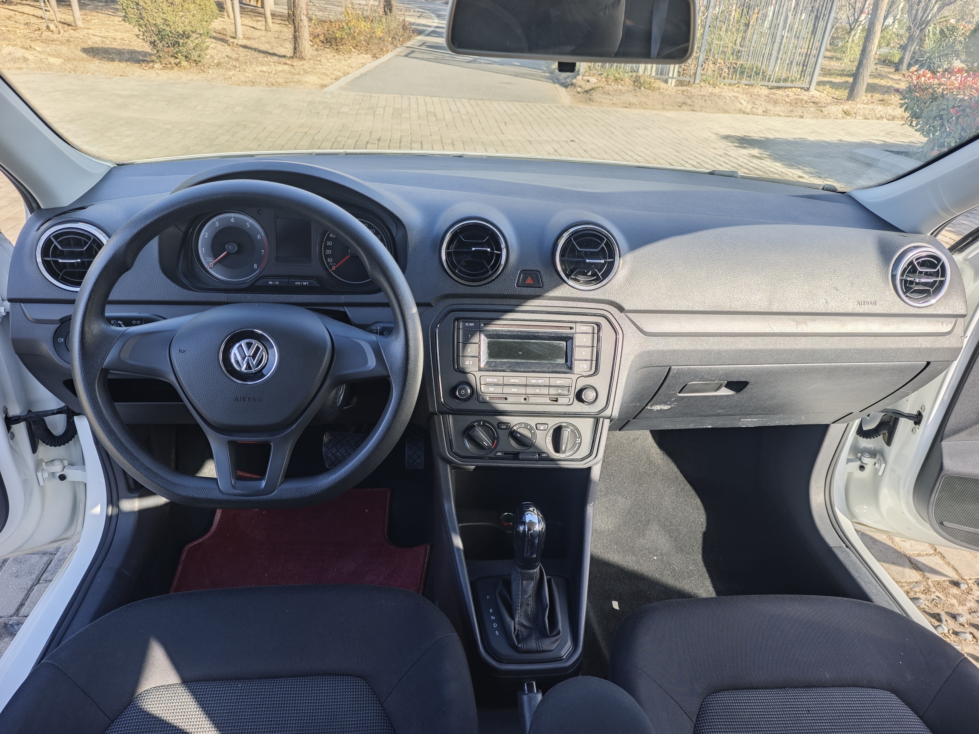 Volkswagen Jetta 2019 immagine di auto #7