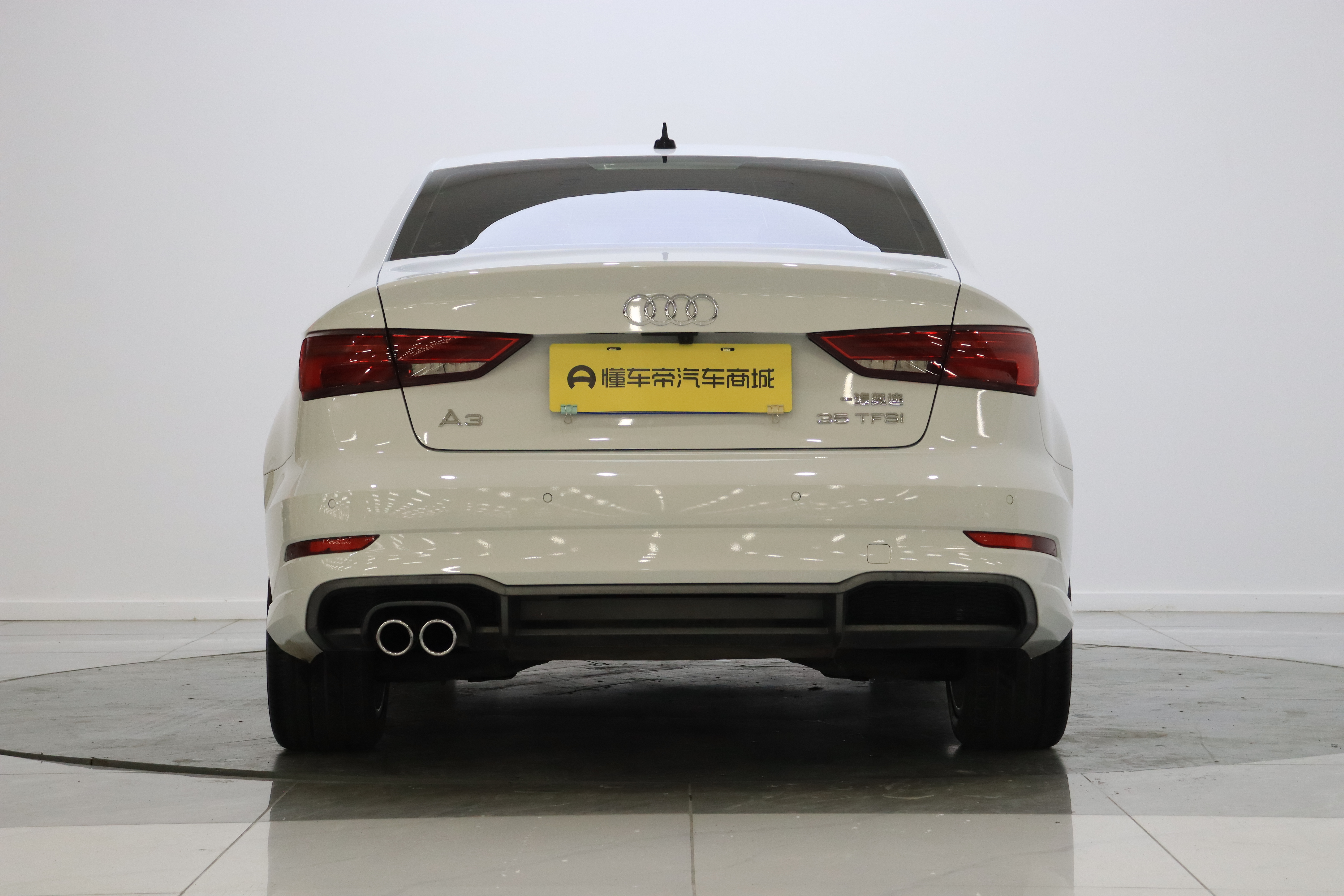 Audi A3 2019 car image #7