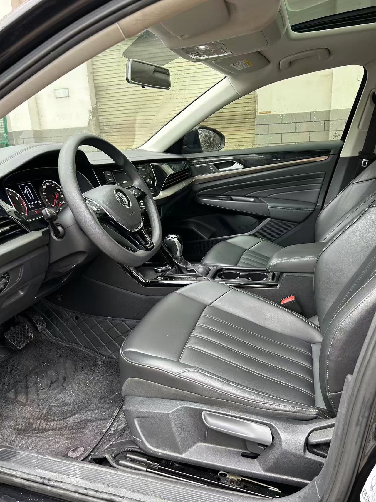Volkswagen Passat 2020 car image #7