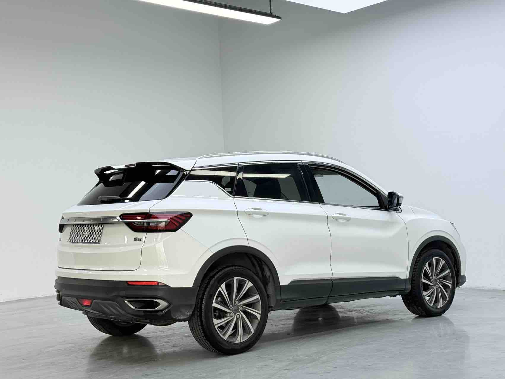 GEELY Coolray 2019 car image #7