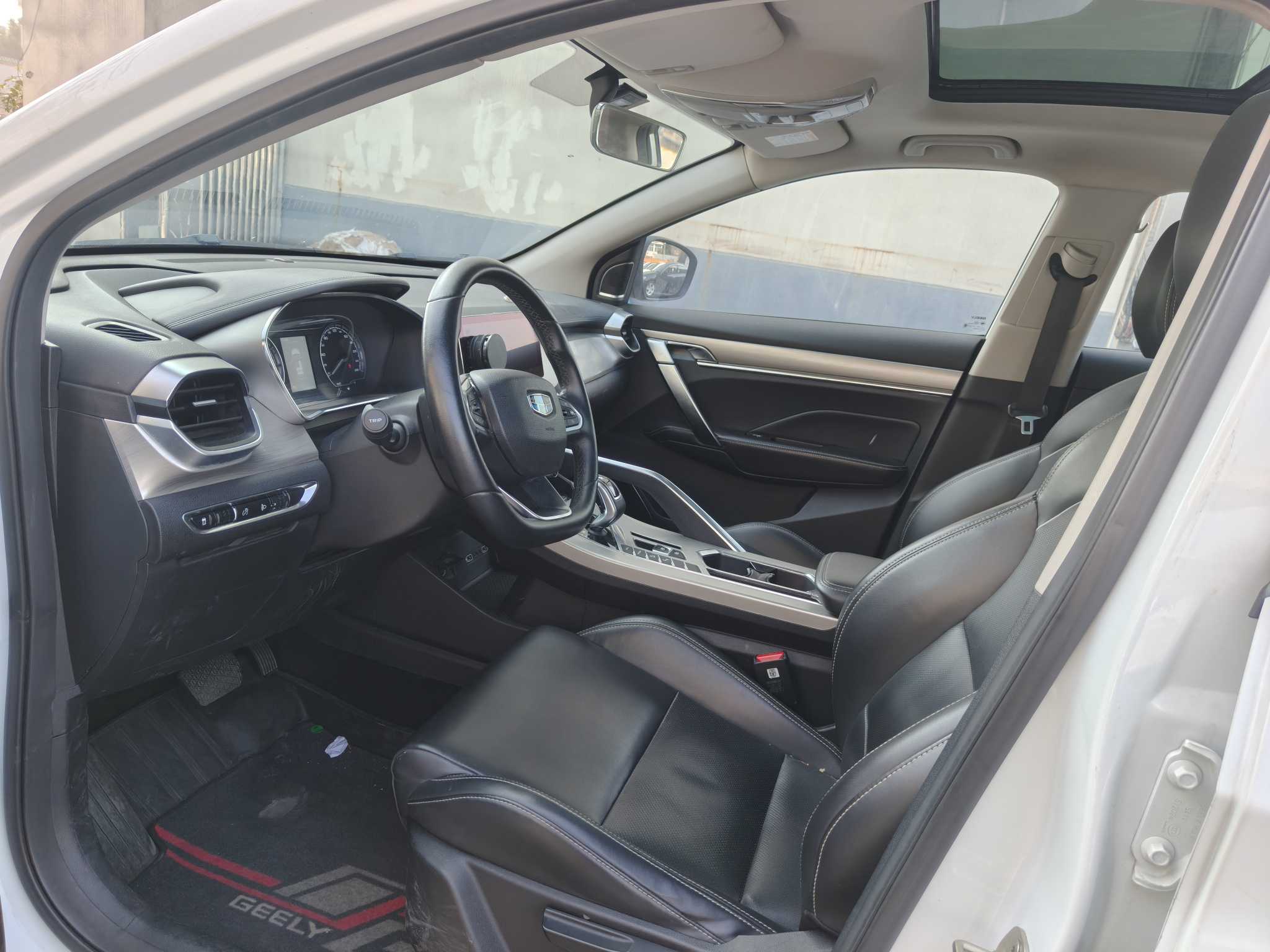 GEELY Coolray 2019 #7 GEELY Coolray 2019 car image #7