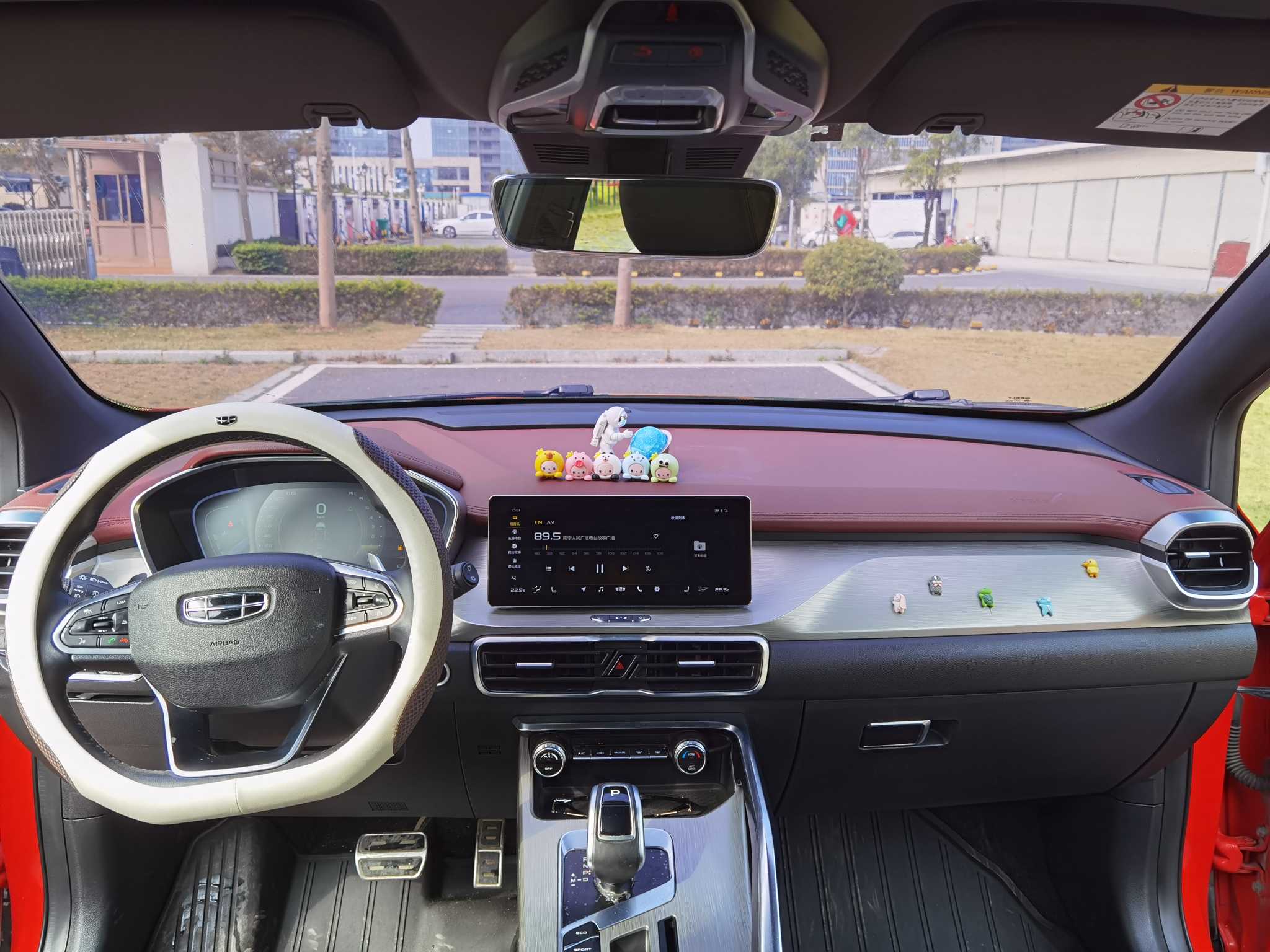 GEELY Coolray 2019 #7 GEELY Coolray 2019 car image #7