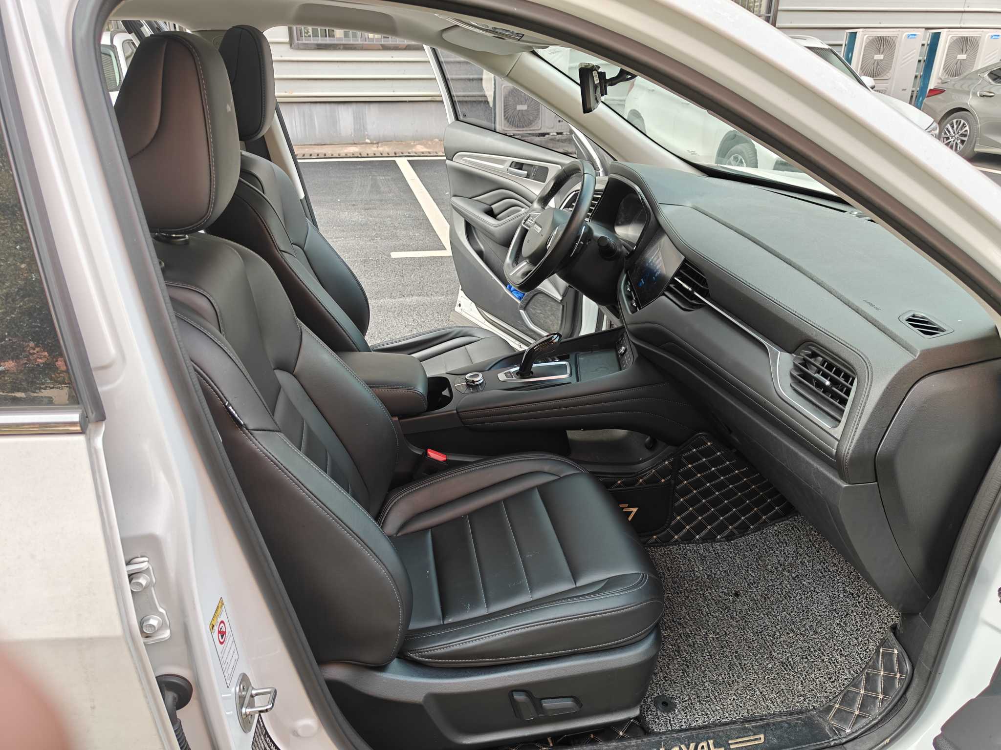 Haval F7 2019 car image #7