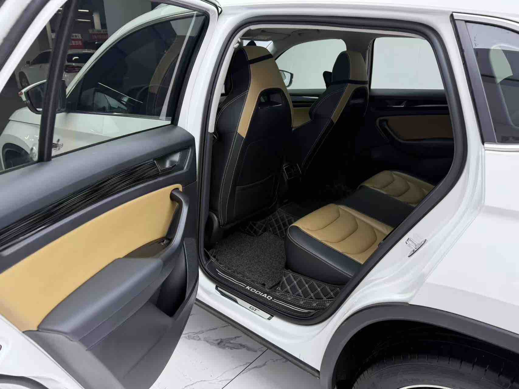 Skoda Kodiaq GT 2020 imagen de coche #7