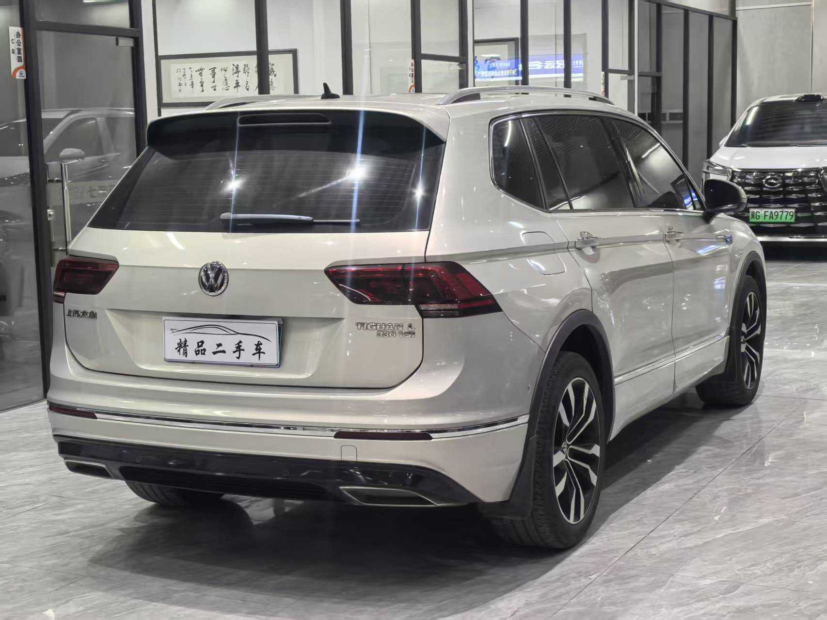 Volkswagen Tiguan L 2019 #7 Volkswagen Tiguan L 2019 car image #7